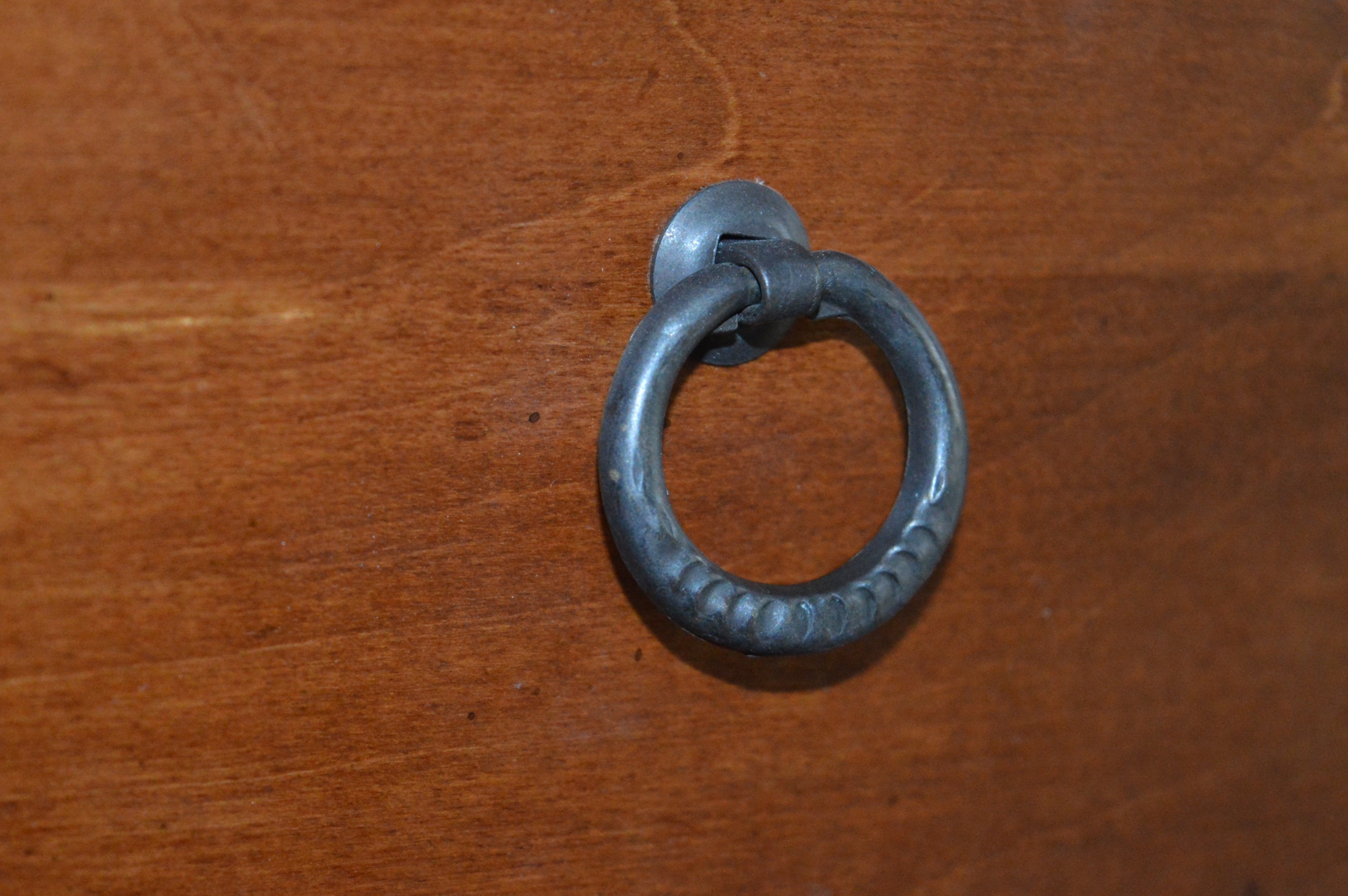 Ethan Allen "Country Crossings" Gentleman's Dresser