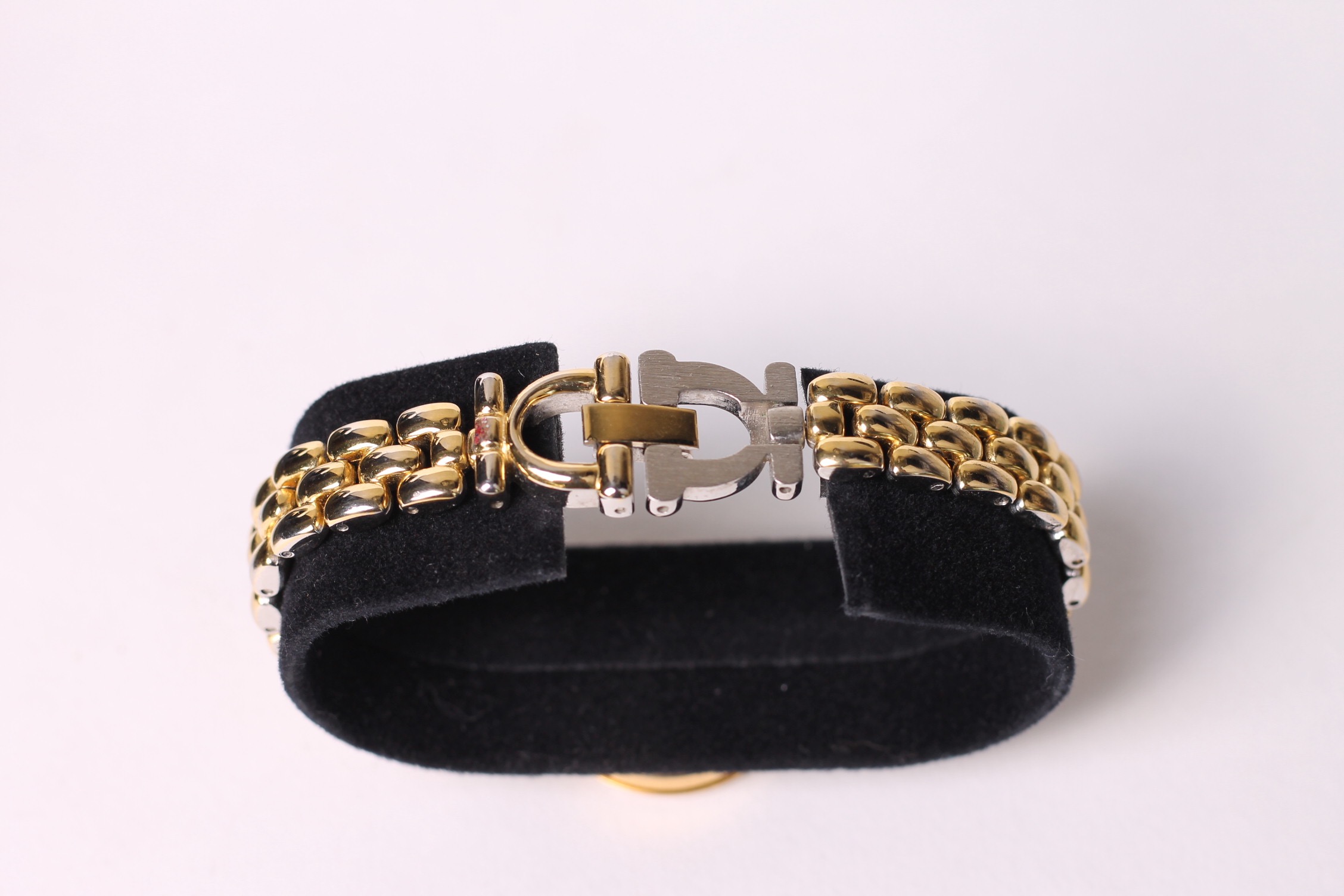 Gruen Women's Watch With Interchangeable Bezels