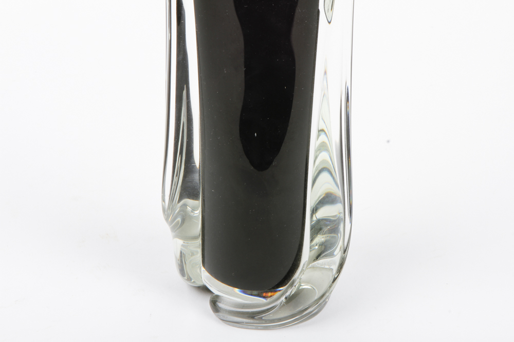 Matthew Buechner Signed Thames Art Glass Vase