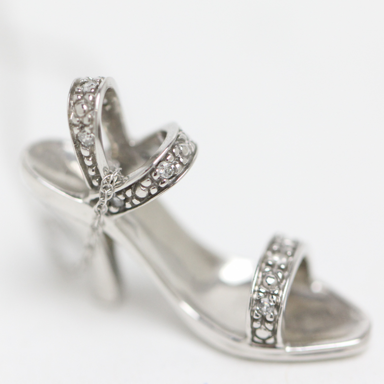 10K White Gold and Diamond High Heel Pendant Necklace