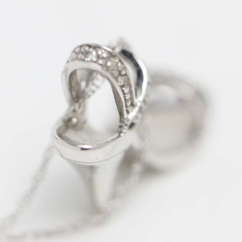 10K White Gold and Diamond High Heel Pendant Necklace