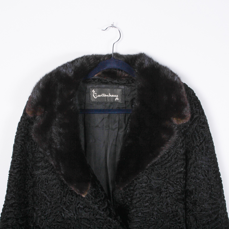 Gartenhaus Lamb Fur Coat with Mink Collar
