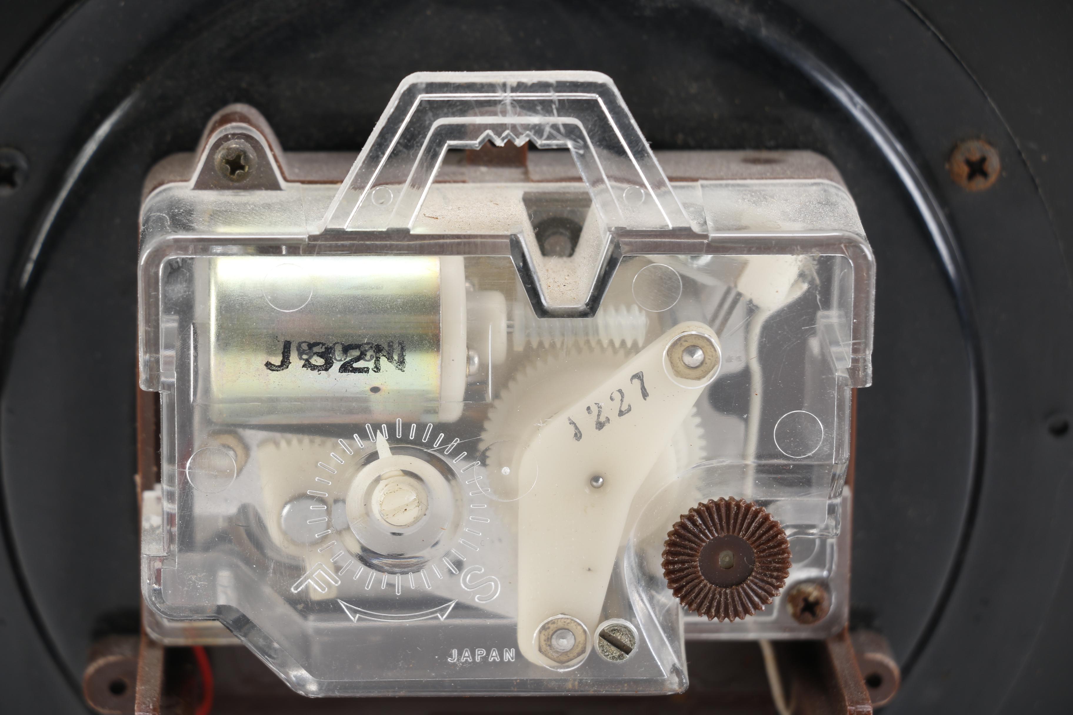 Verichron International Clock