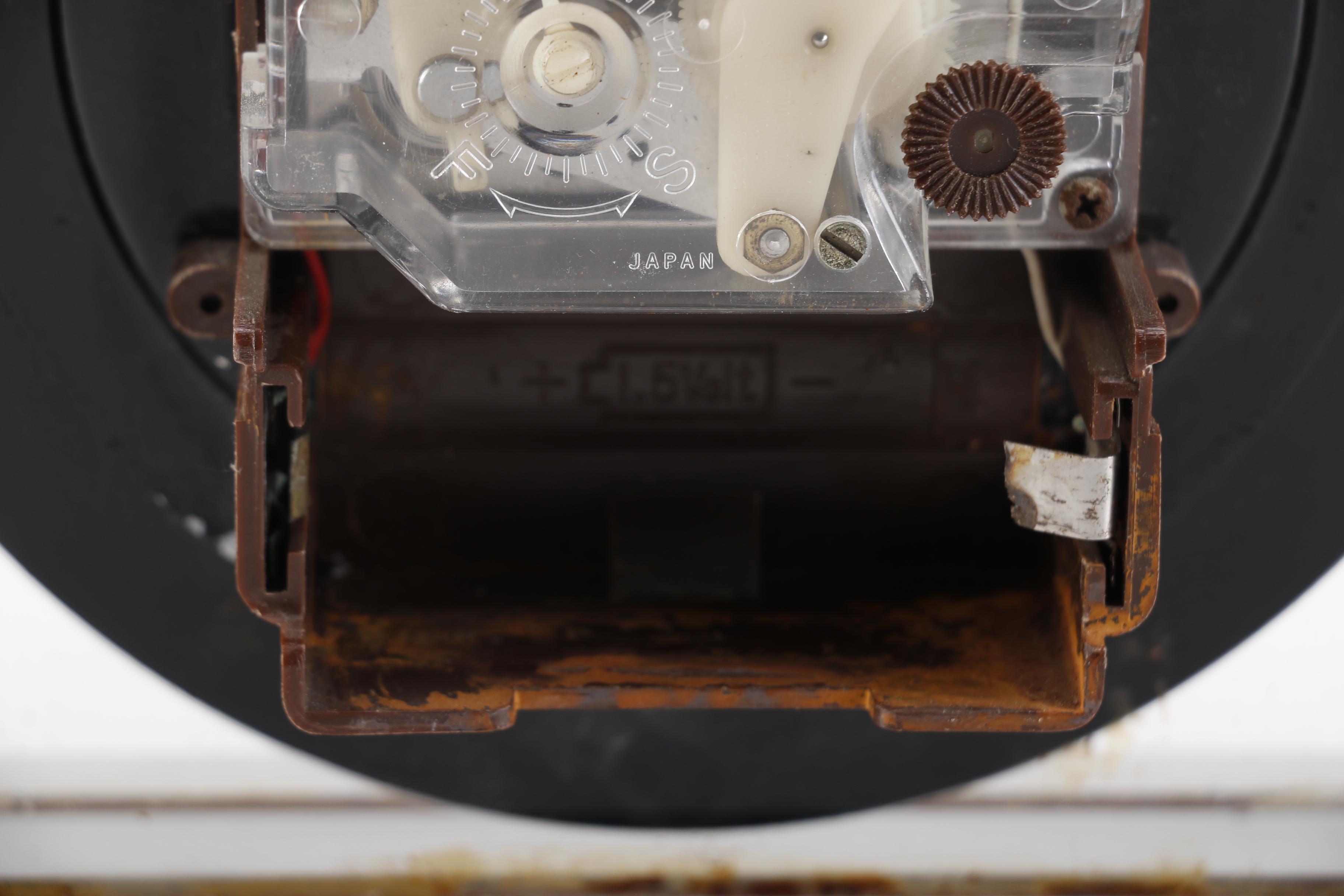 Verichron International Clock