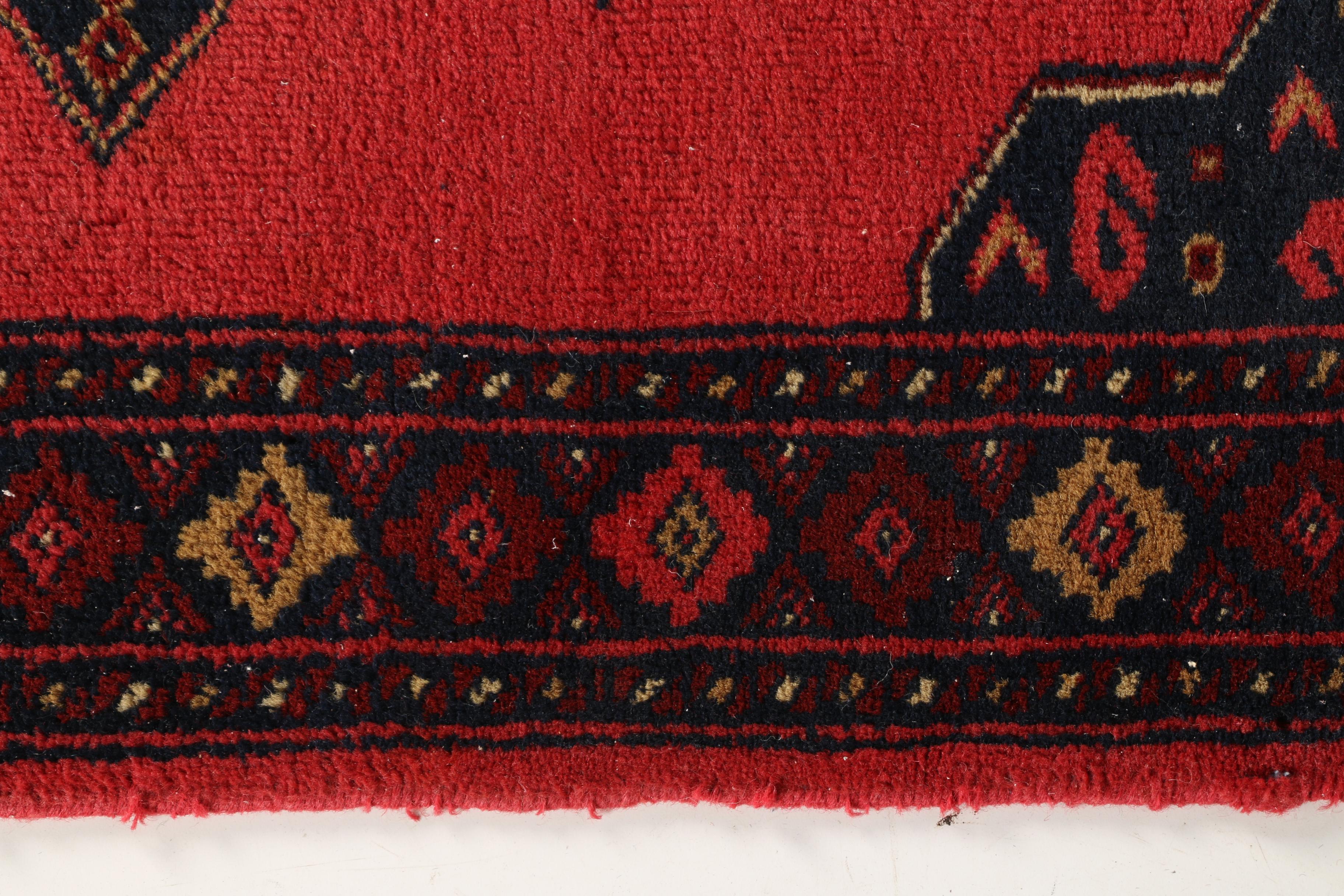 Hand-Knotted Indian Jaipur Area Rug