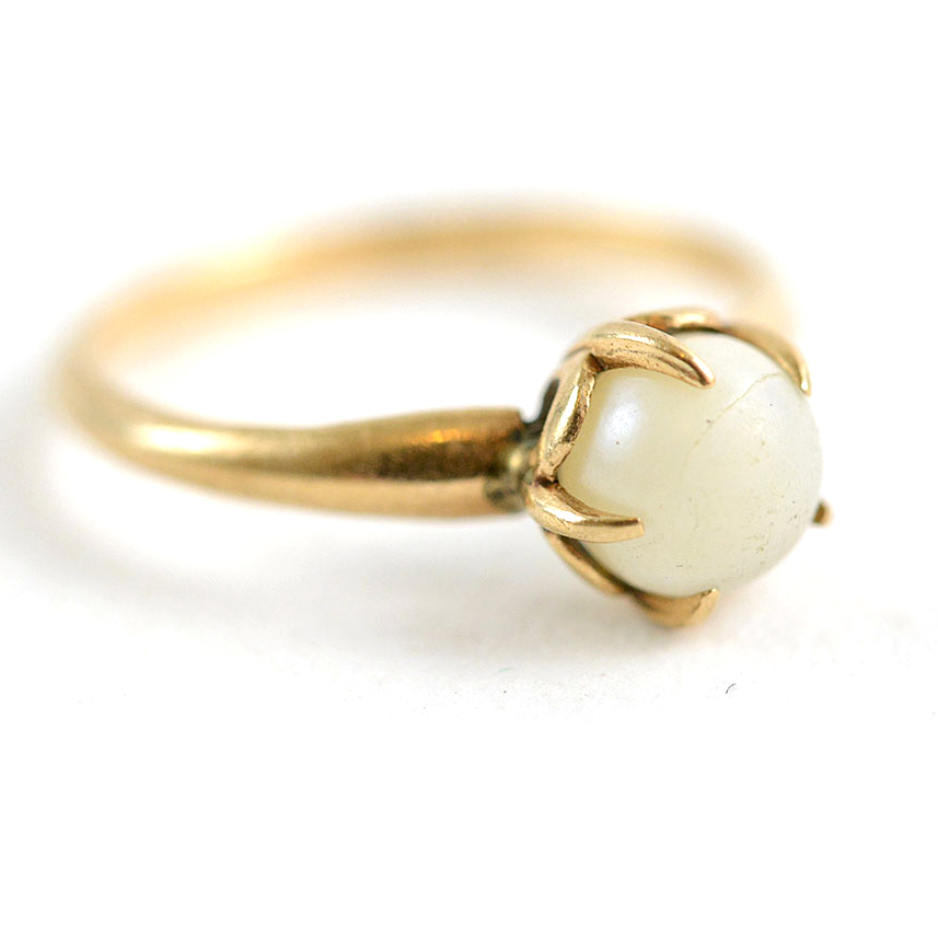 Vintage Uncas Design 10K Yellow Gold Pearl Solitaire Ring