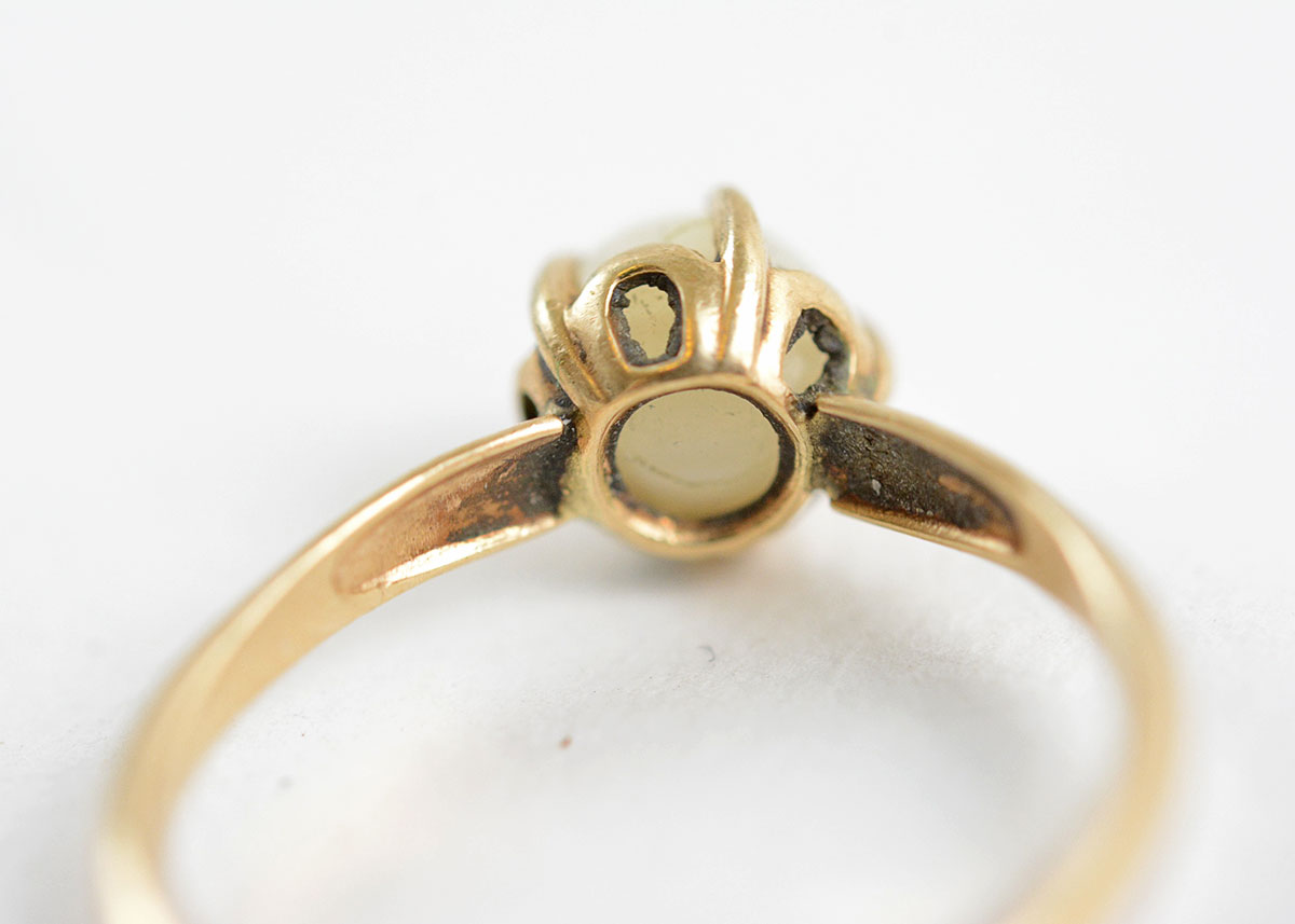 Vintage Uncas Design 10K Yellow Gold Pearl Solitaire Ring