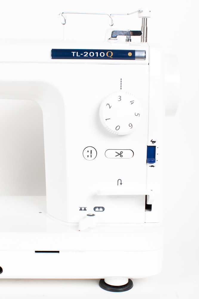Juki TL-2010Q 9" Arm Straight Stitch Sewing Quilting Machine
