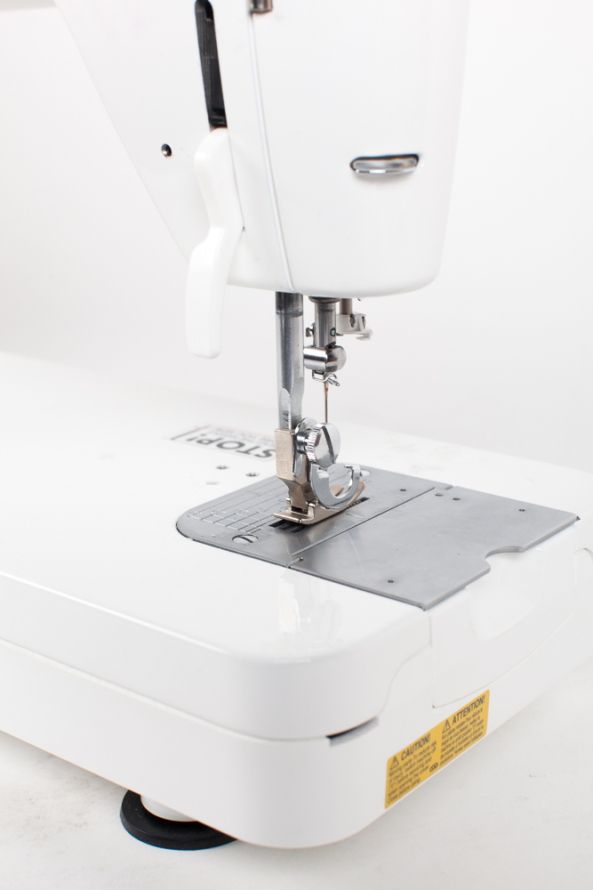 Juki TL-2010Q 9" Arm Straight Stitch Sewing Quilting Machine