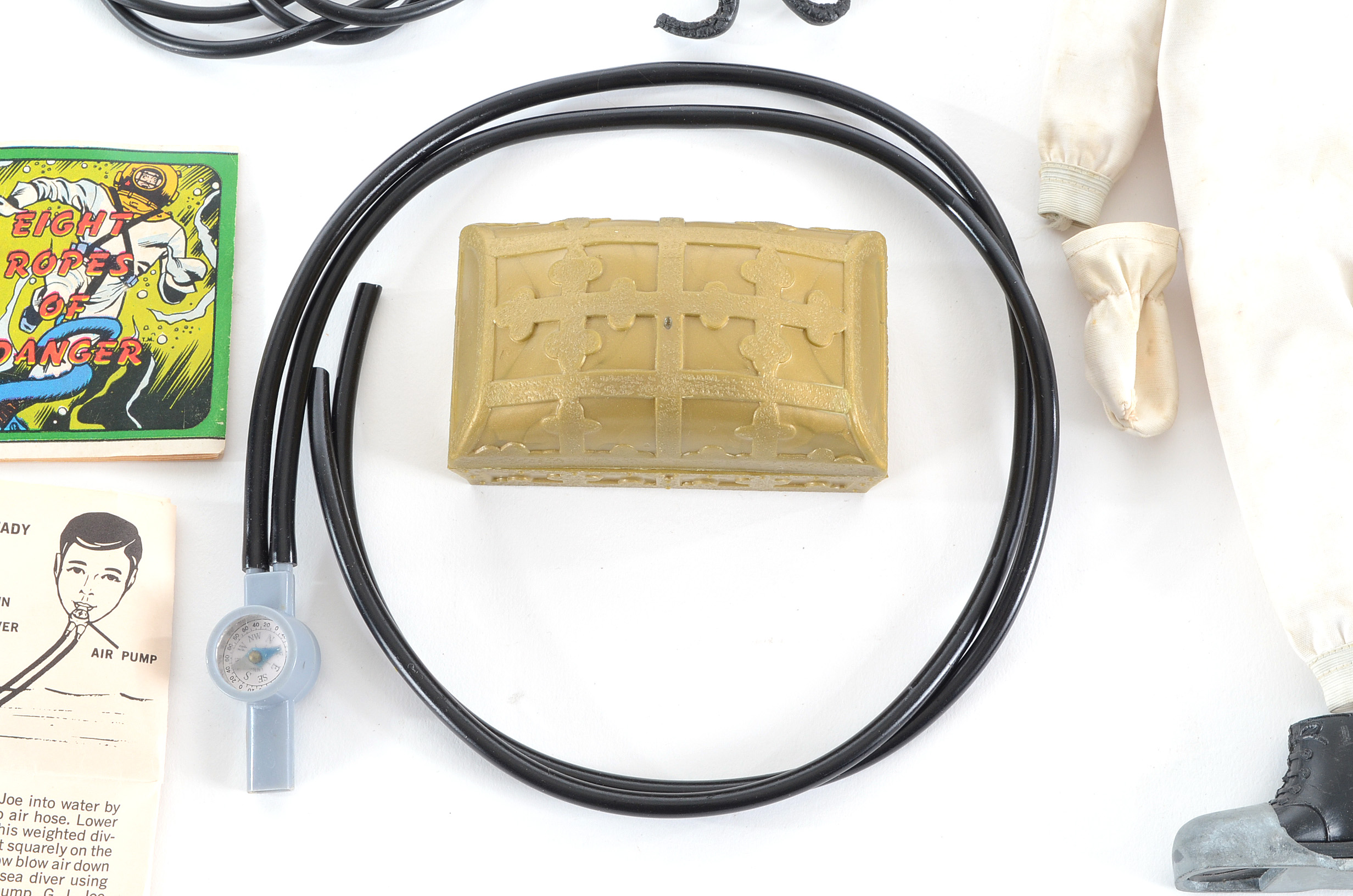 Vintage 1969 Hasbro GI Joe "Eight Ropes of Danger" Playset