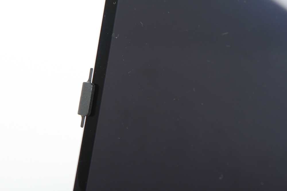 iPad Mini 4 WiFi with iKlip 2