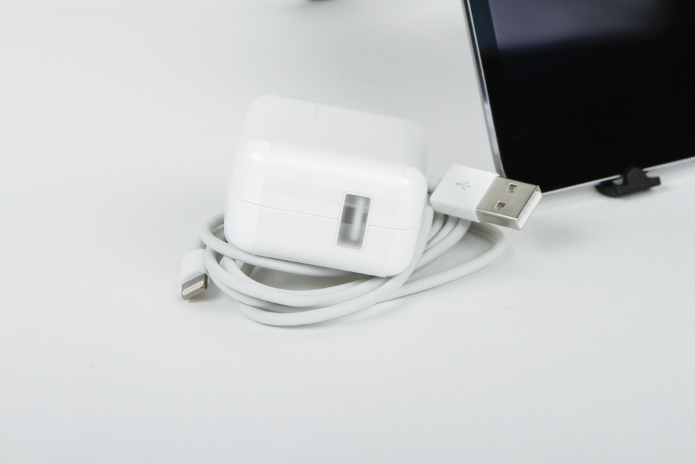 iPad Mini 4 WiFi with iKlip 2