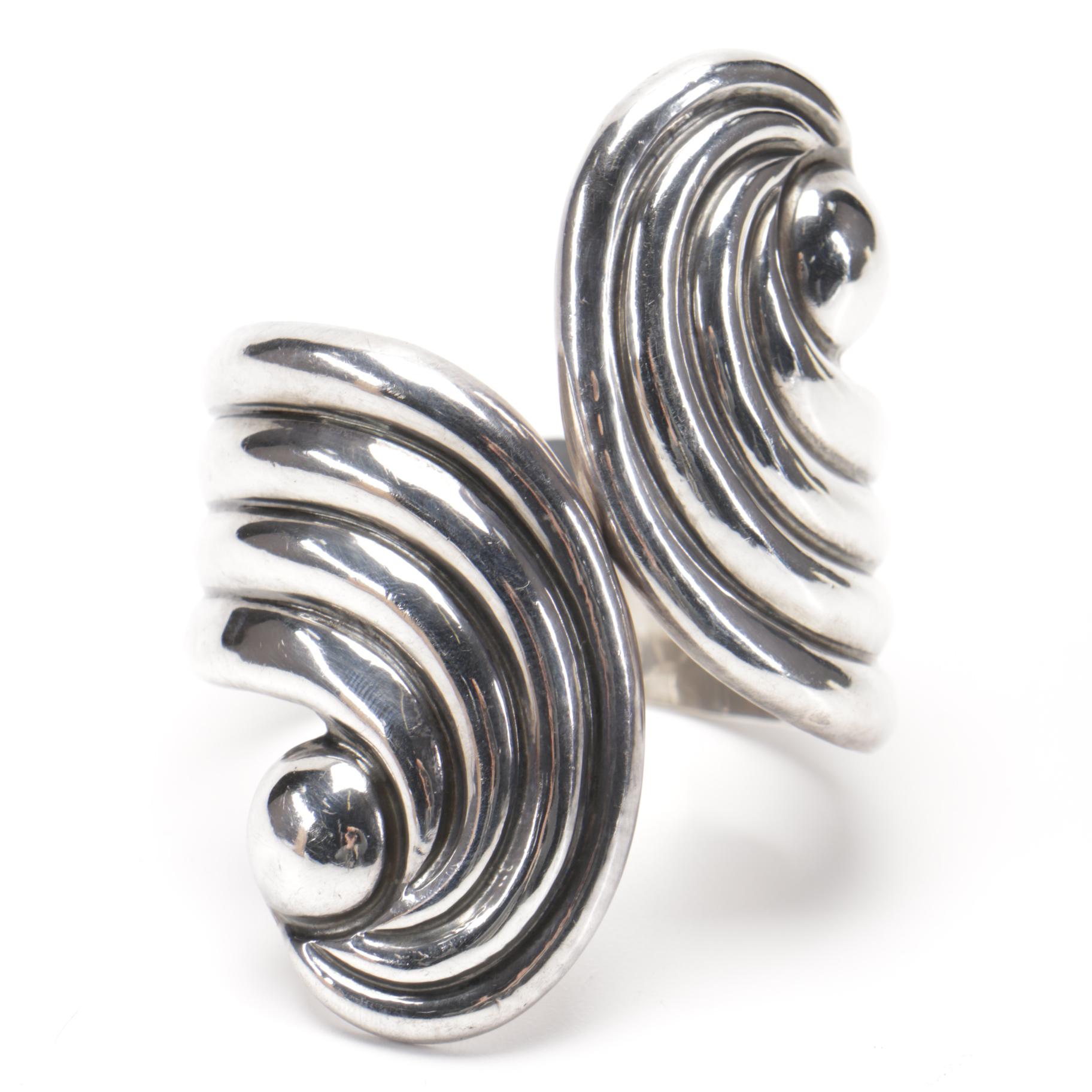 Mexican Sterling Hinged Bangle Bracelet