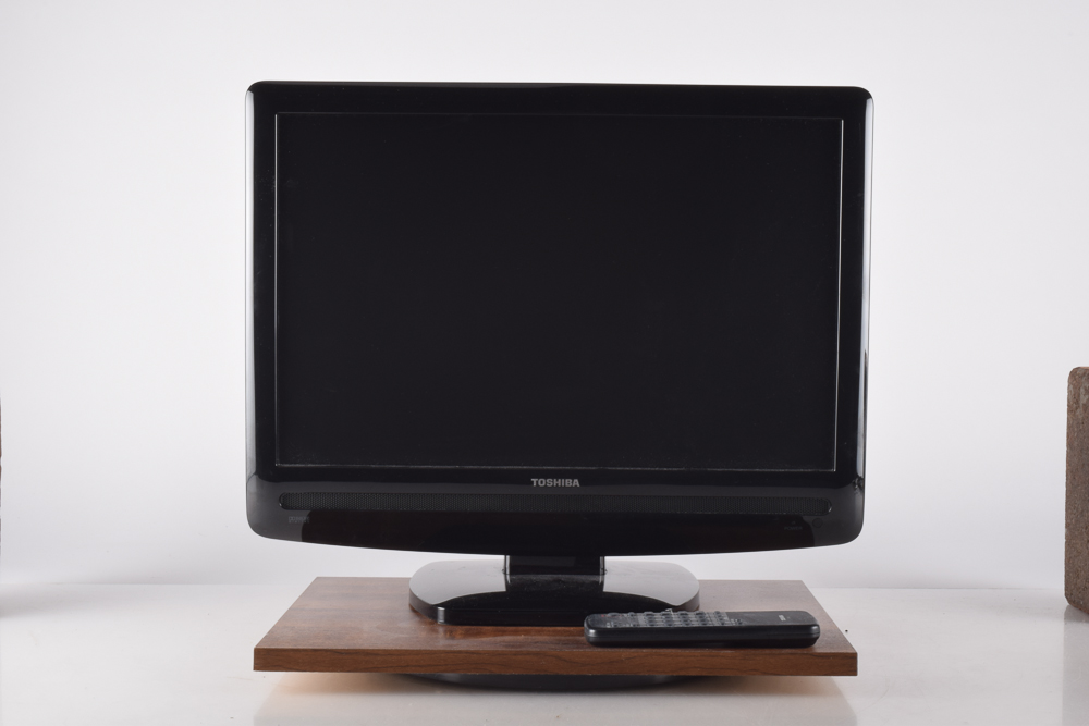 Toshiba 19" HD LCD Television