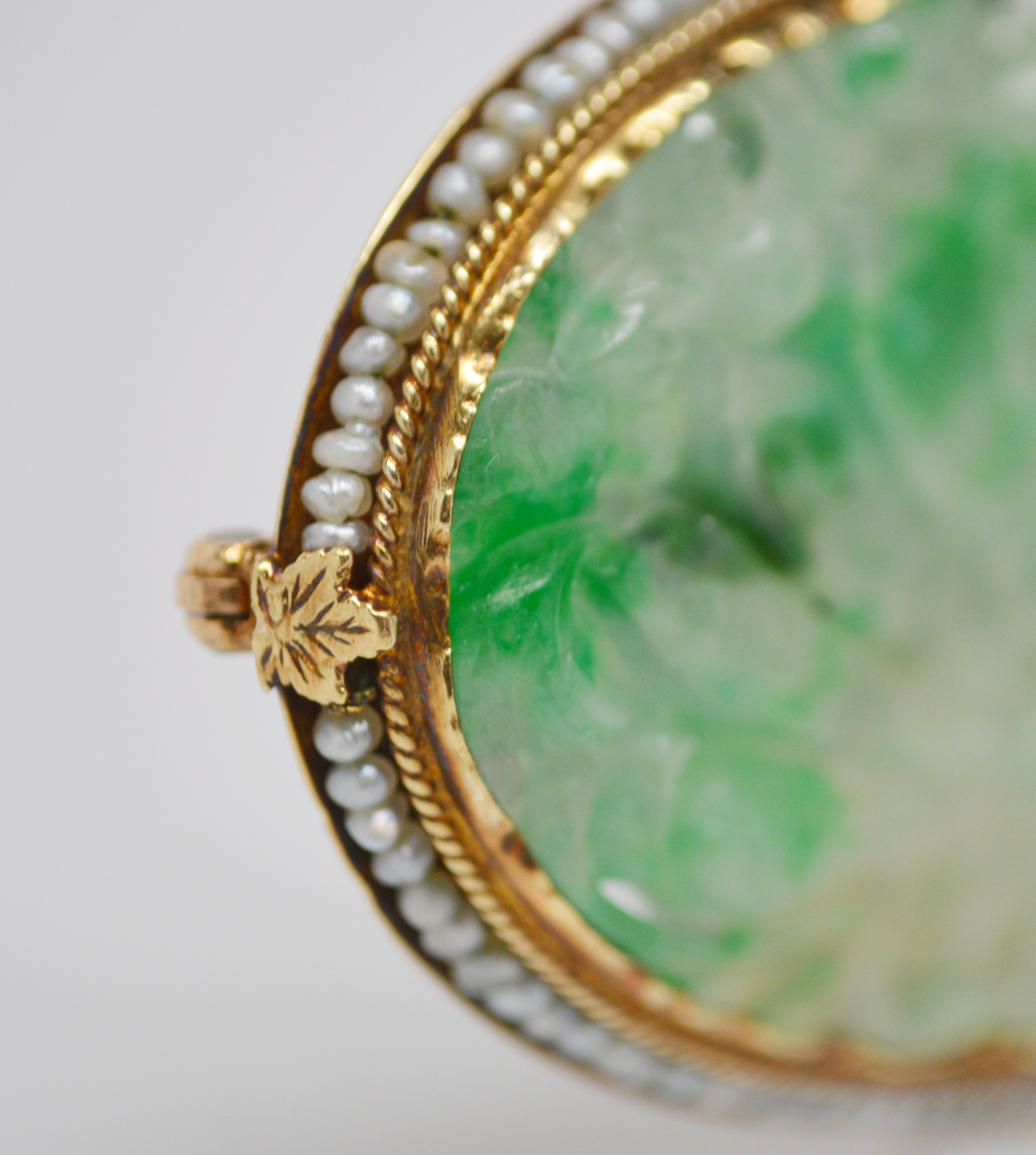 Antique 14K Yellow Gold Jadeite and Seed Pearl Butterfly Brooch