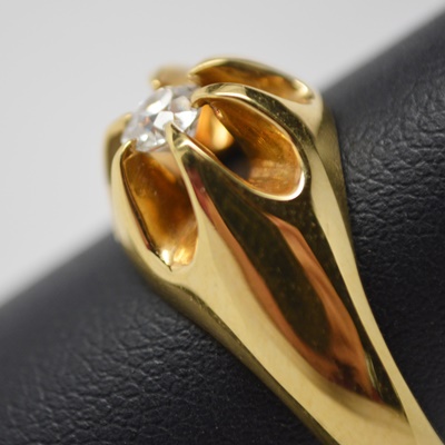 Raul Haas 18K Yellow Gold Diamond Ring