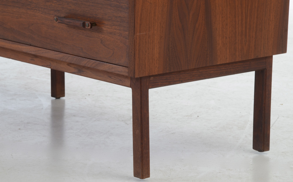 Mid Century Modern Dresser