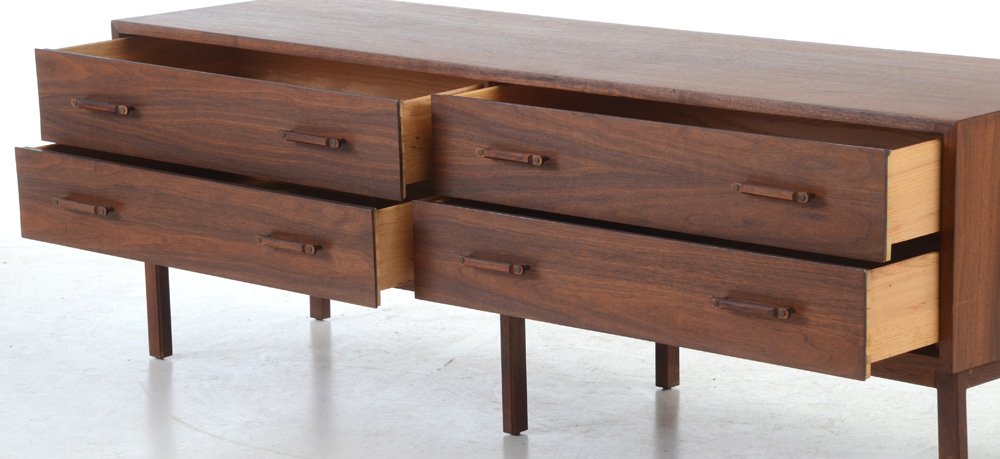 Mid Century Modern Dresser