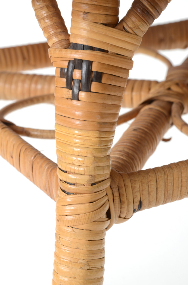 Mid-century Wicker Round Side Table