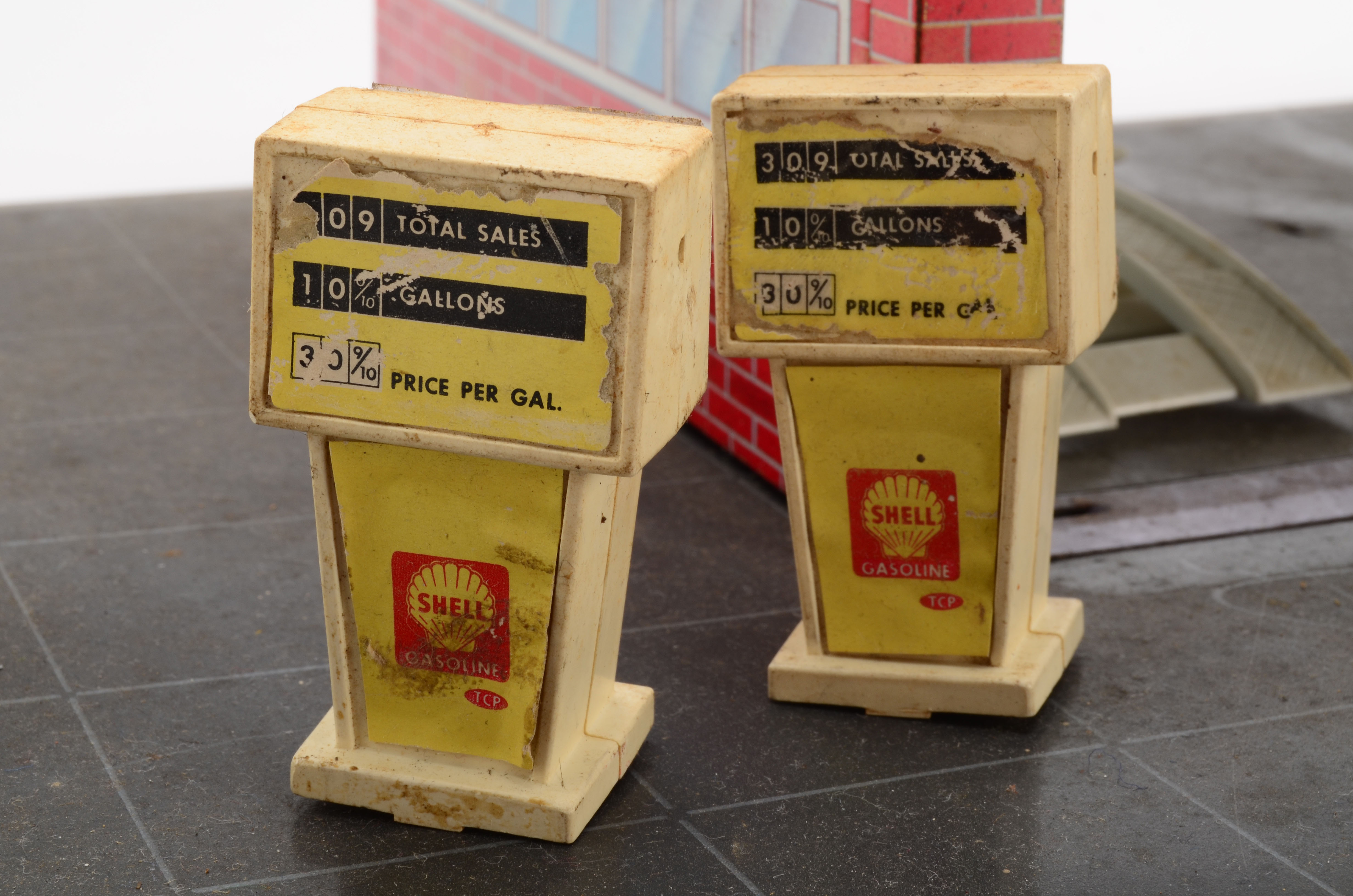 Wolverine Toy Shell Station