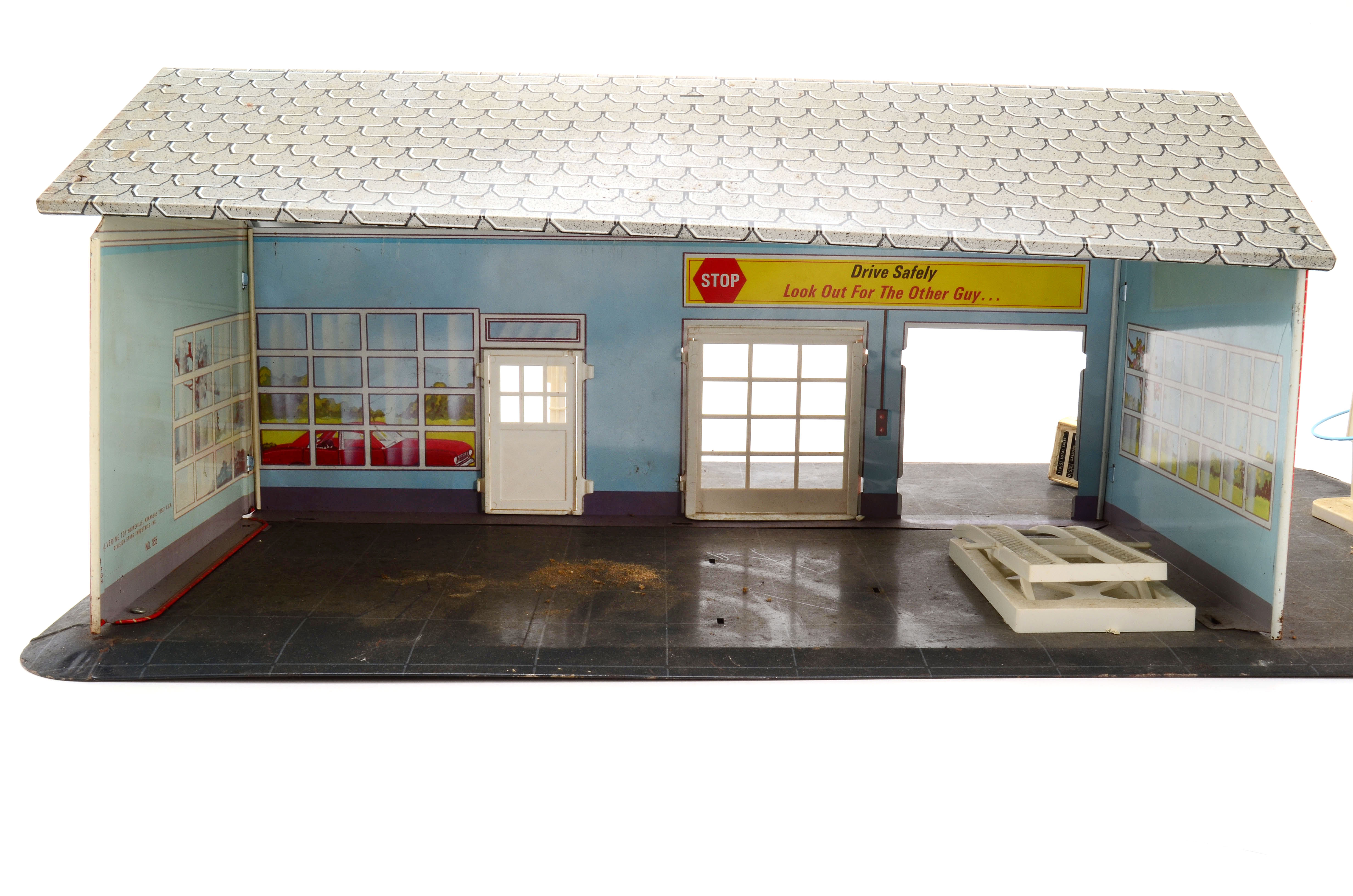 Wolverine Toy Shell Station