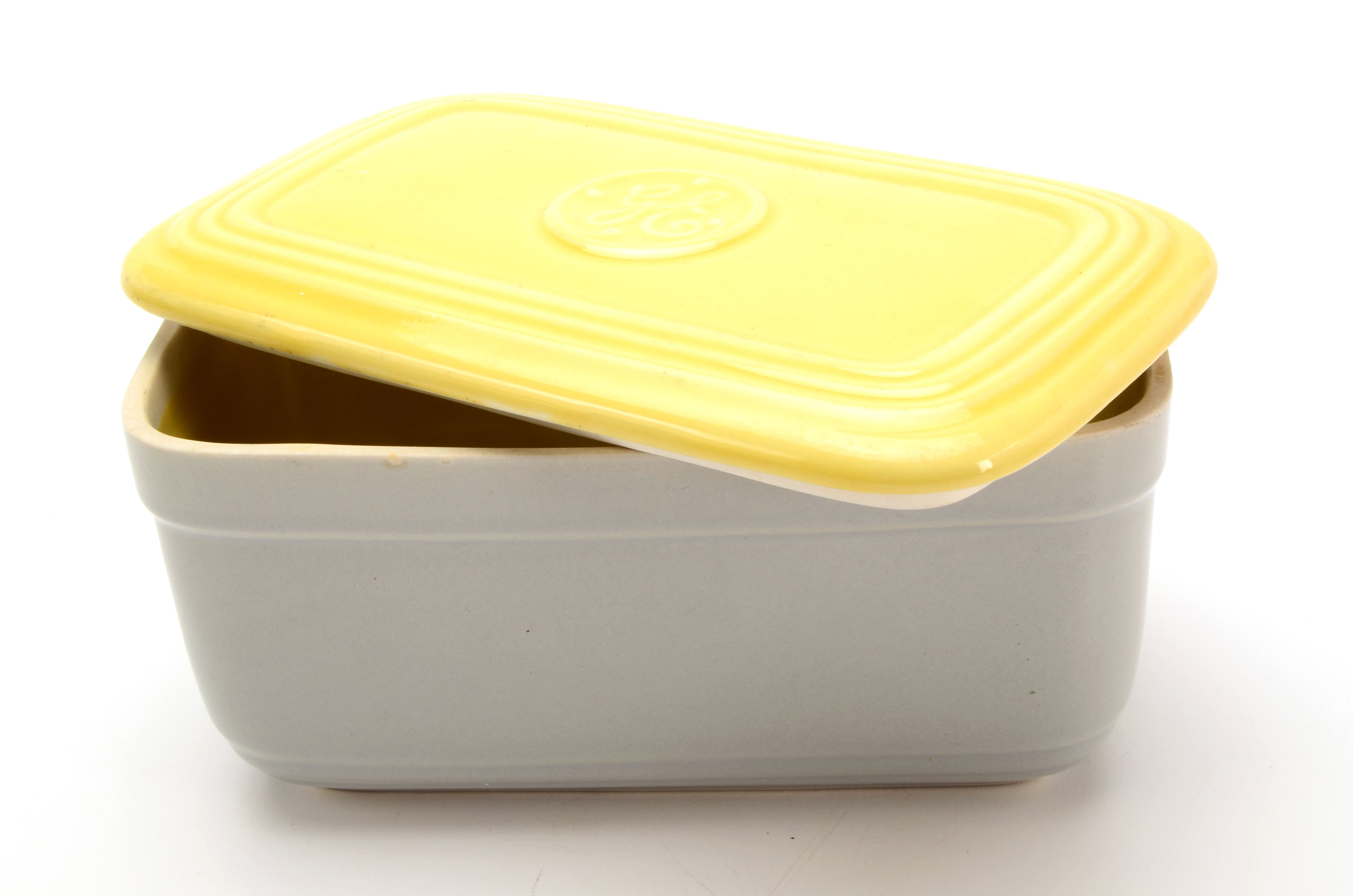 Set of Vintage GE Ceramic Bowls