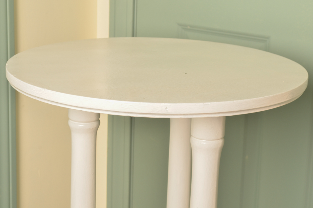 Vintage Traditional Plant Stand