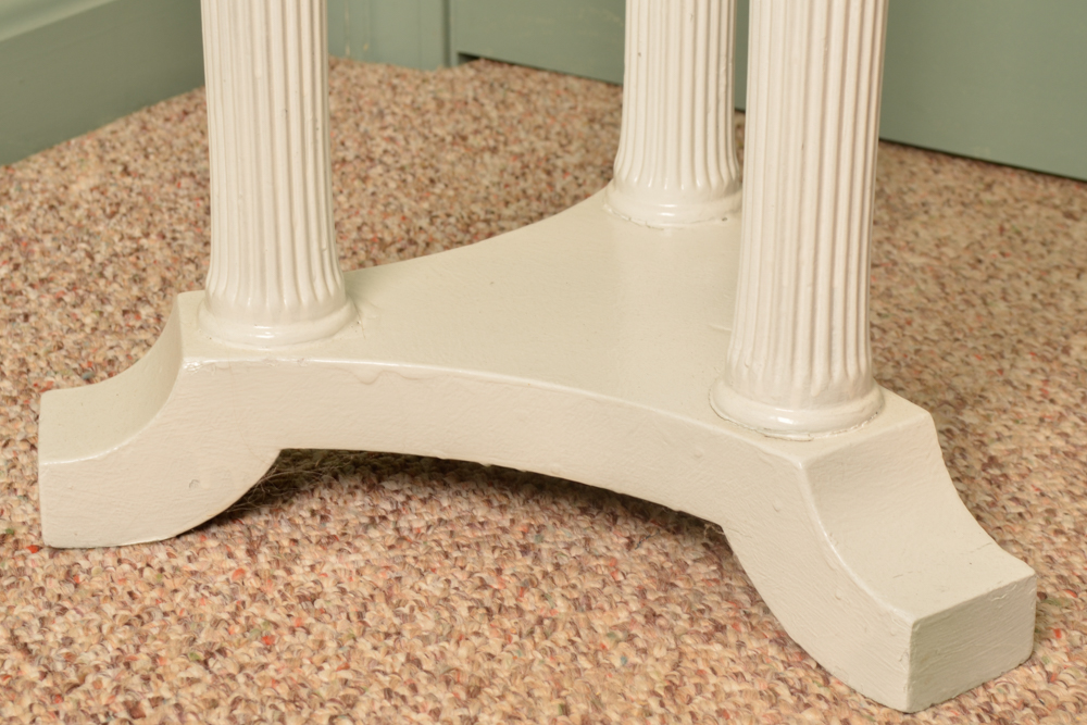 Vintage Traditional Plant Stand