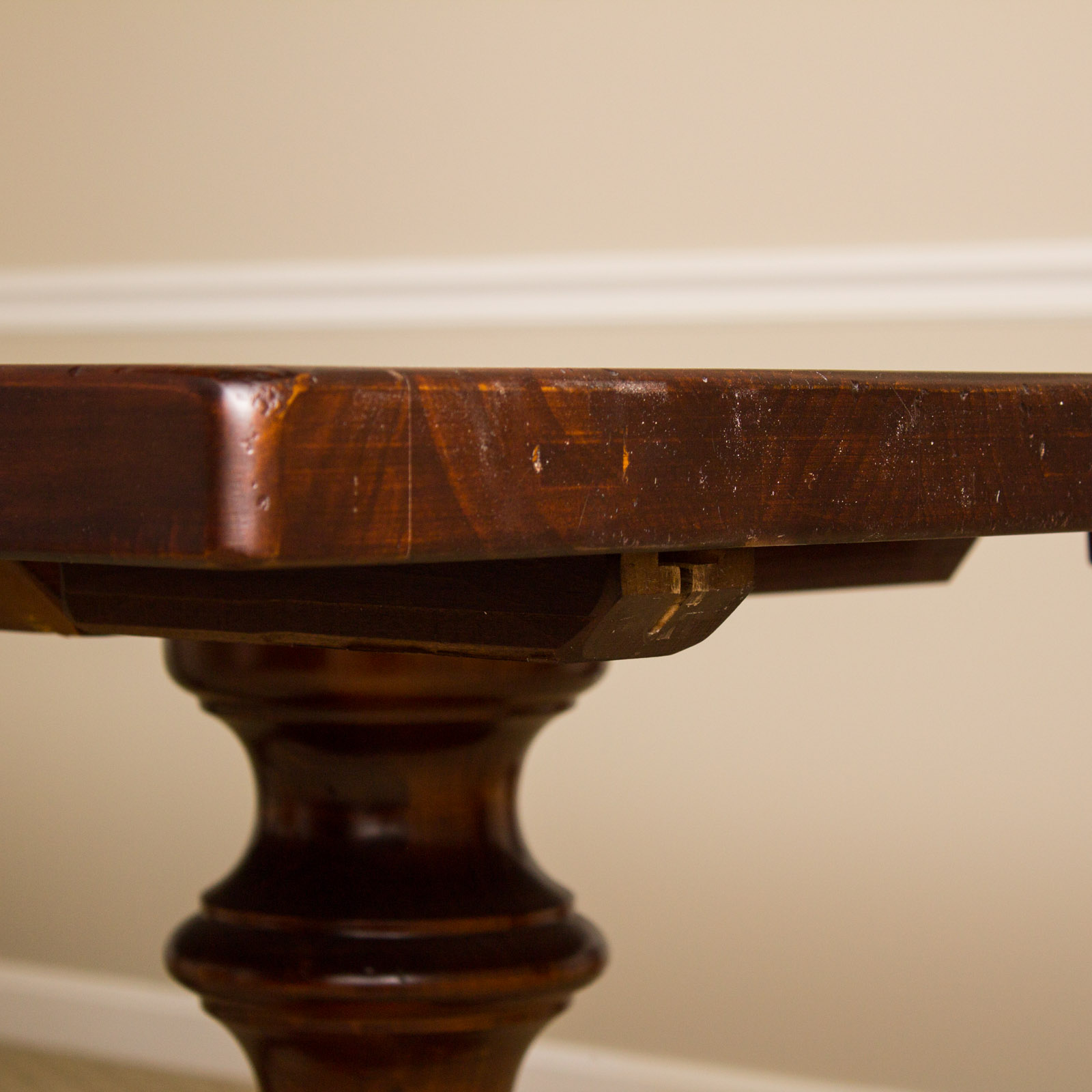 Arhaus "Tuscany" Extension Dining Table