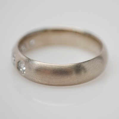 18K Brushed White Gold Five Diamond Band