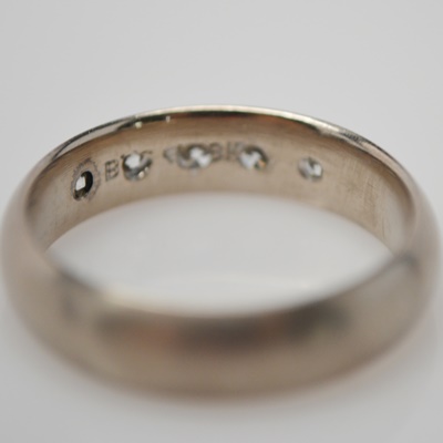 18K Brushed White Gold Five Diamond Band