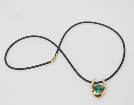 10K Yellow Gold Natural Green Quartz Pendant Necklace