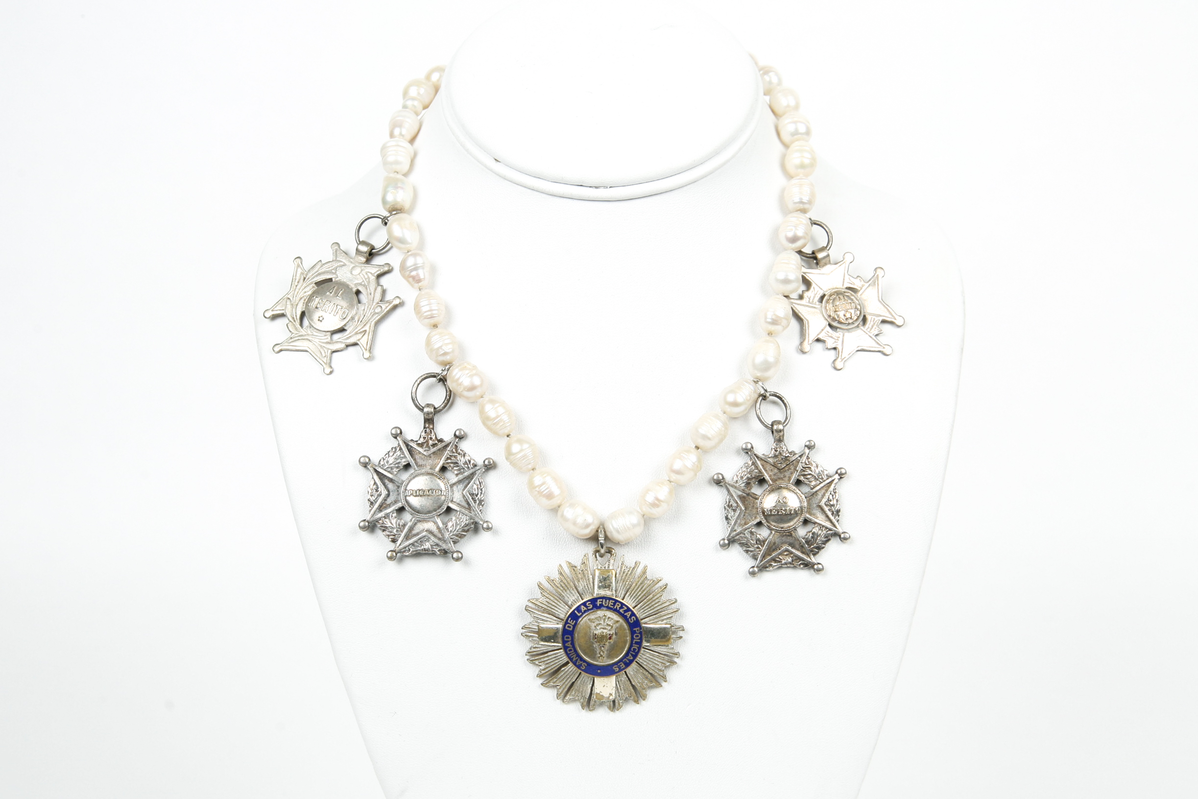 Baroque Pearl Necklace with Silver Tone Medallions