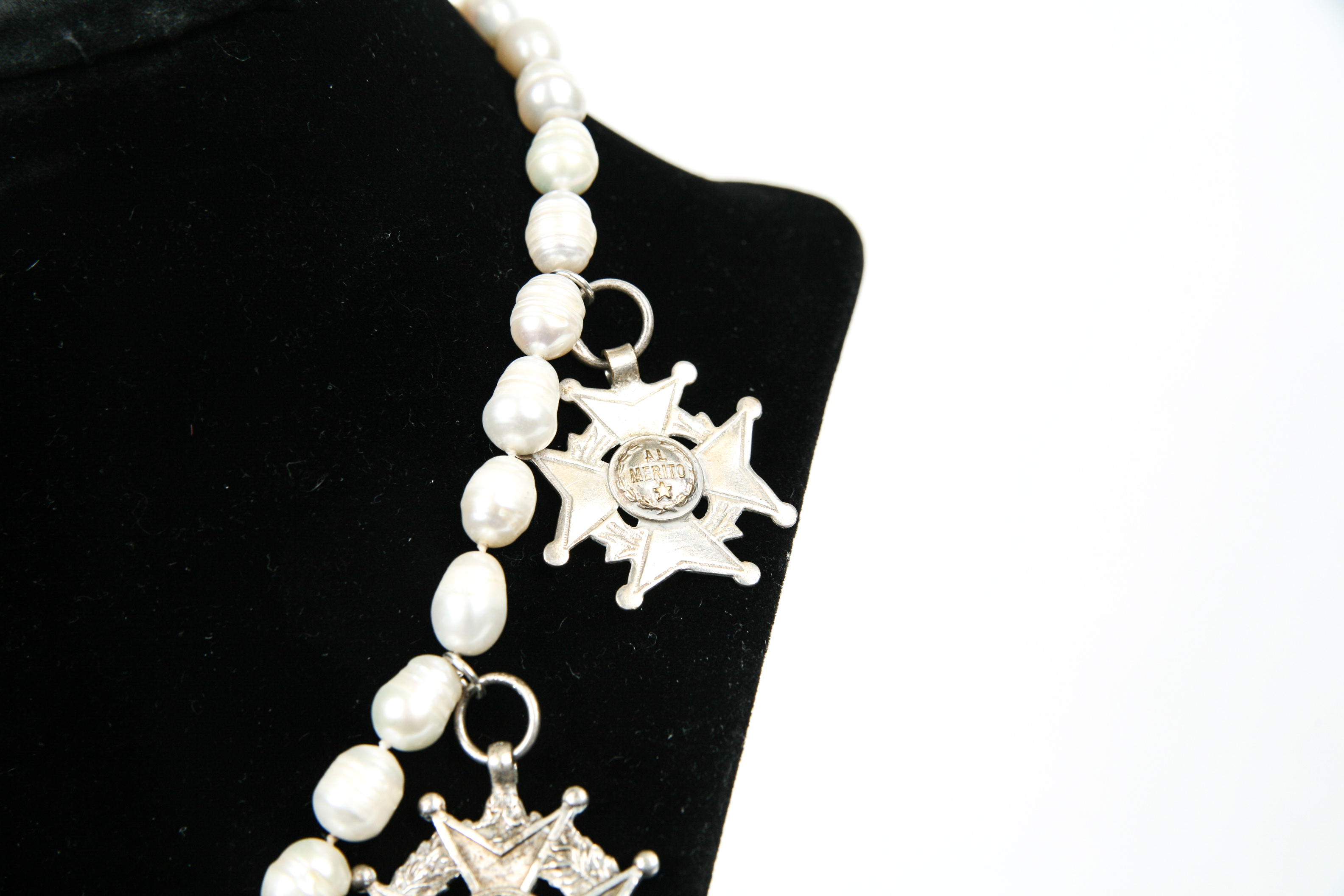 Baroque Pearl Necklace with Silver Tone Medallions