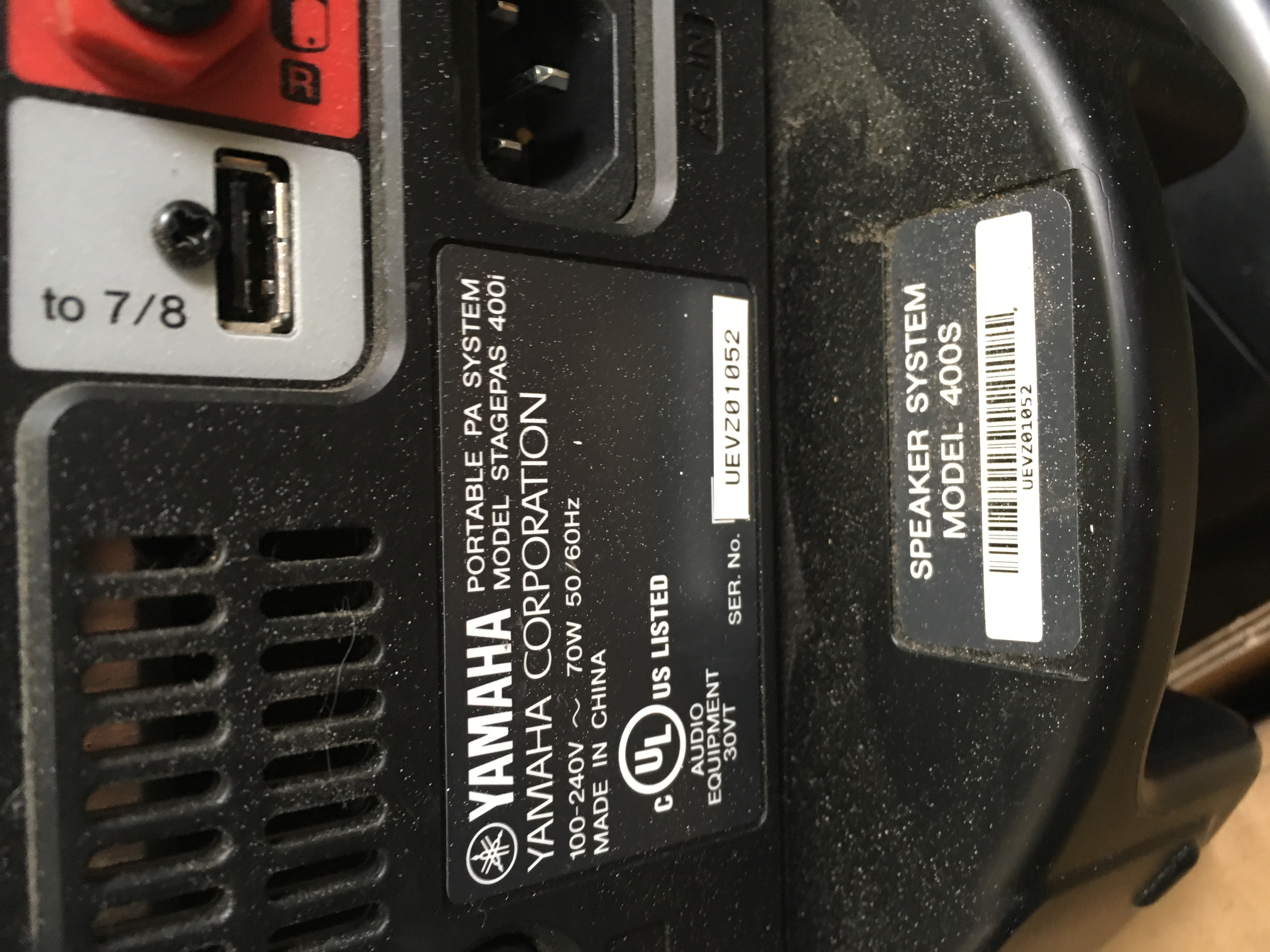 Yamaha Stagepas 400i Portable PA System