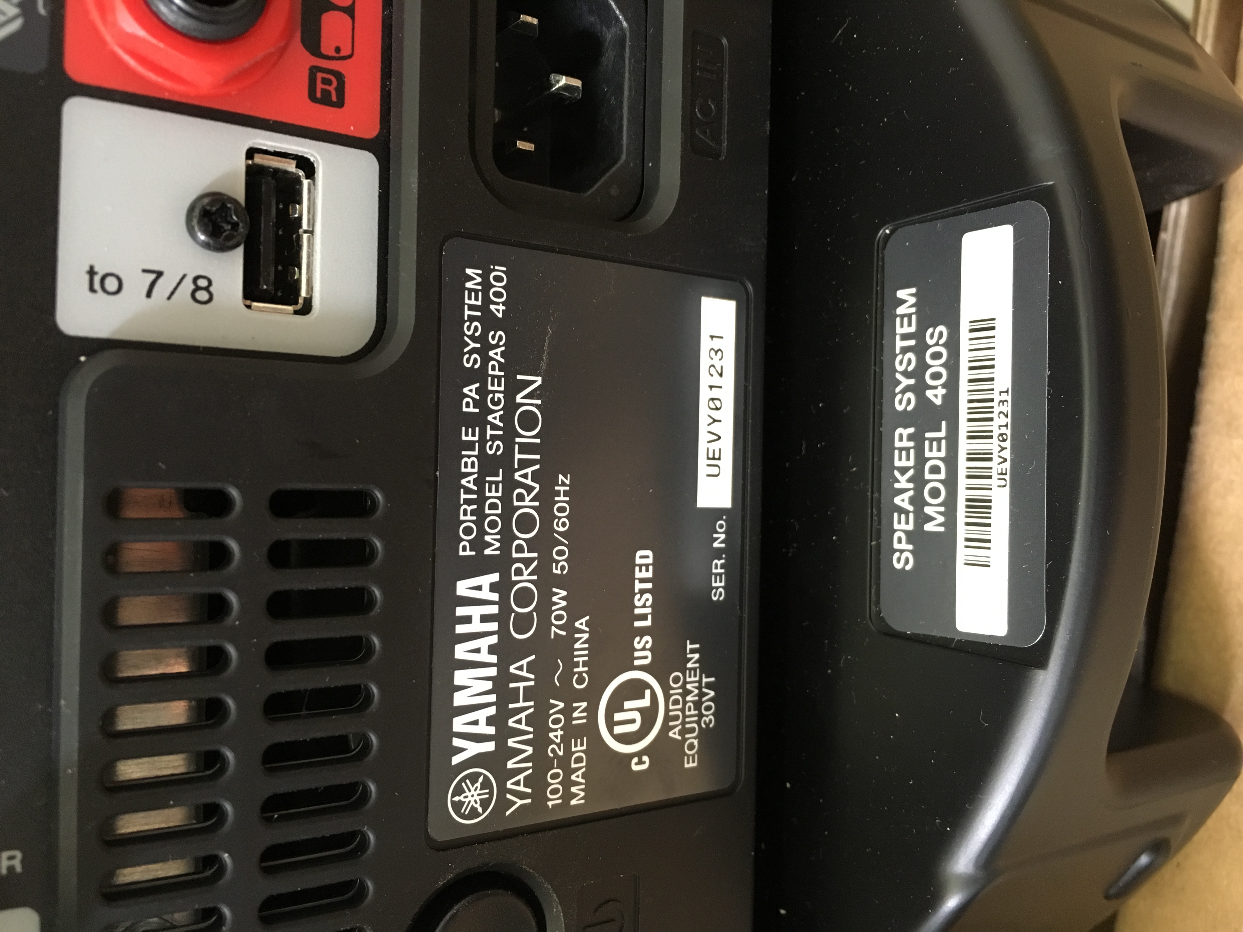 Yamaha Stagepas 400i Portable PA System