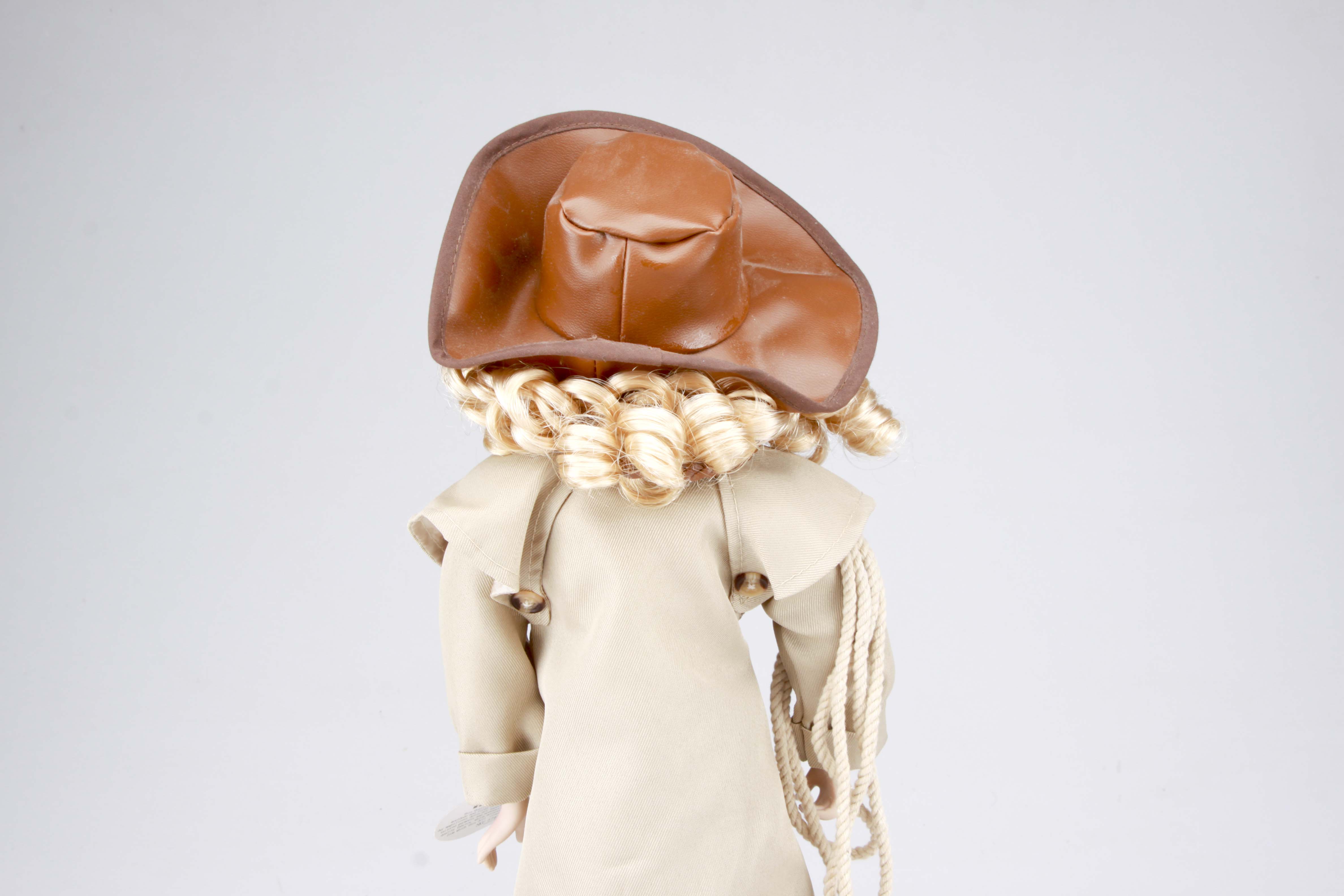 Homeart Porcelain Doll "Beth"