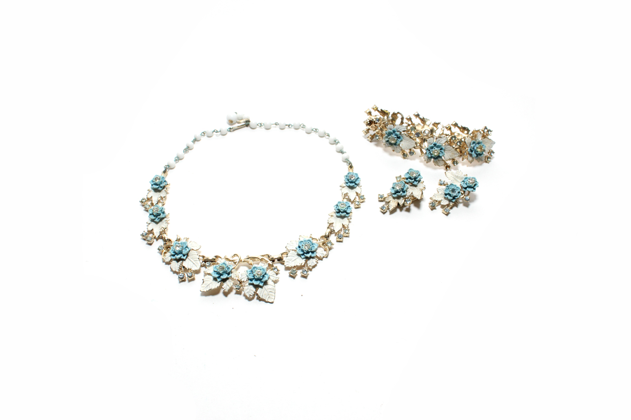 Art Deco Blue and White Floral Choker Set