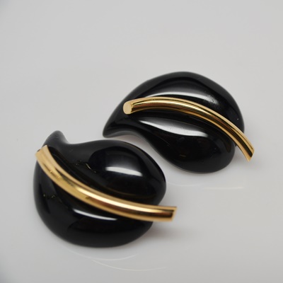 14K Yellow Gold Onyx Leaf Shape Pierced Earrings