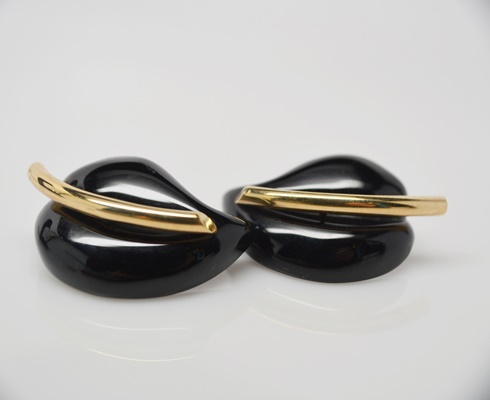 14K Yellow Gold Onyx Leaf Shape Pierced Earrings