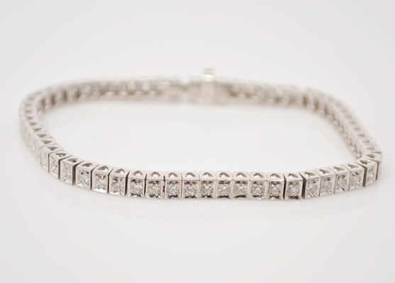 Vintage Platinum 1.95 CTW Diamond Heart Link Tennis Bracelet