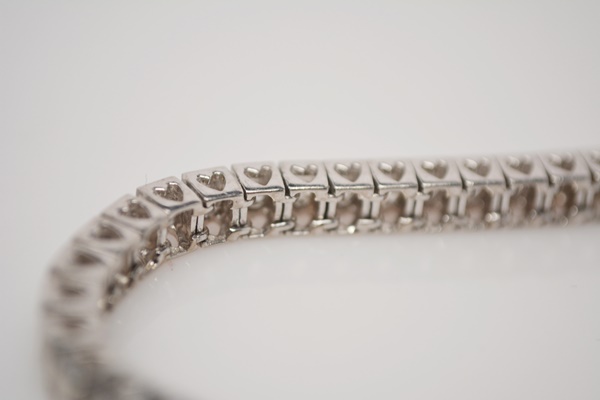 Vintage Platinum 1.95 CTW Diamond Heart Link Tennis Bracelet
