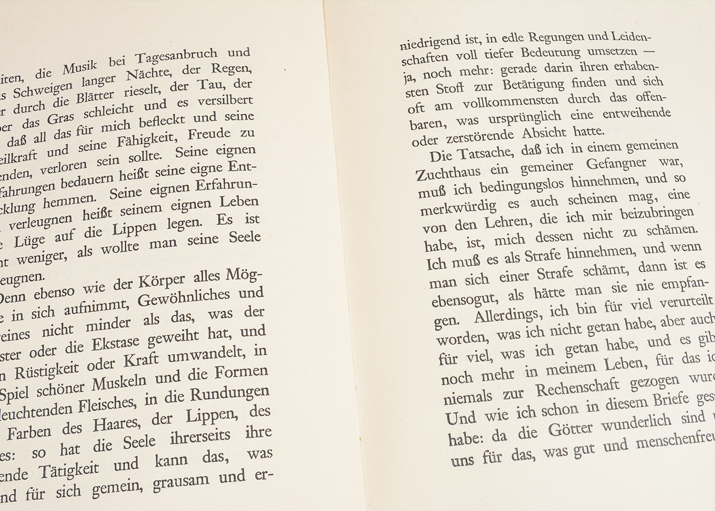 1922  New German Edition of "De Profundis" by Oscar Wilde