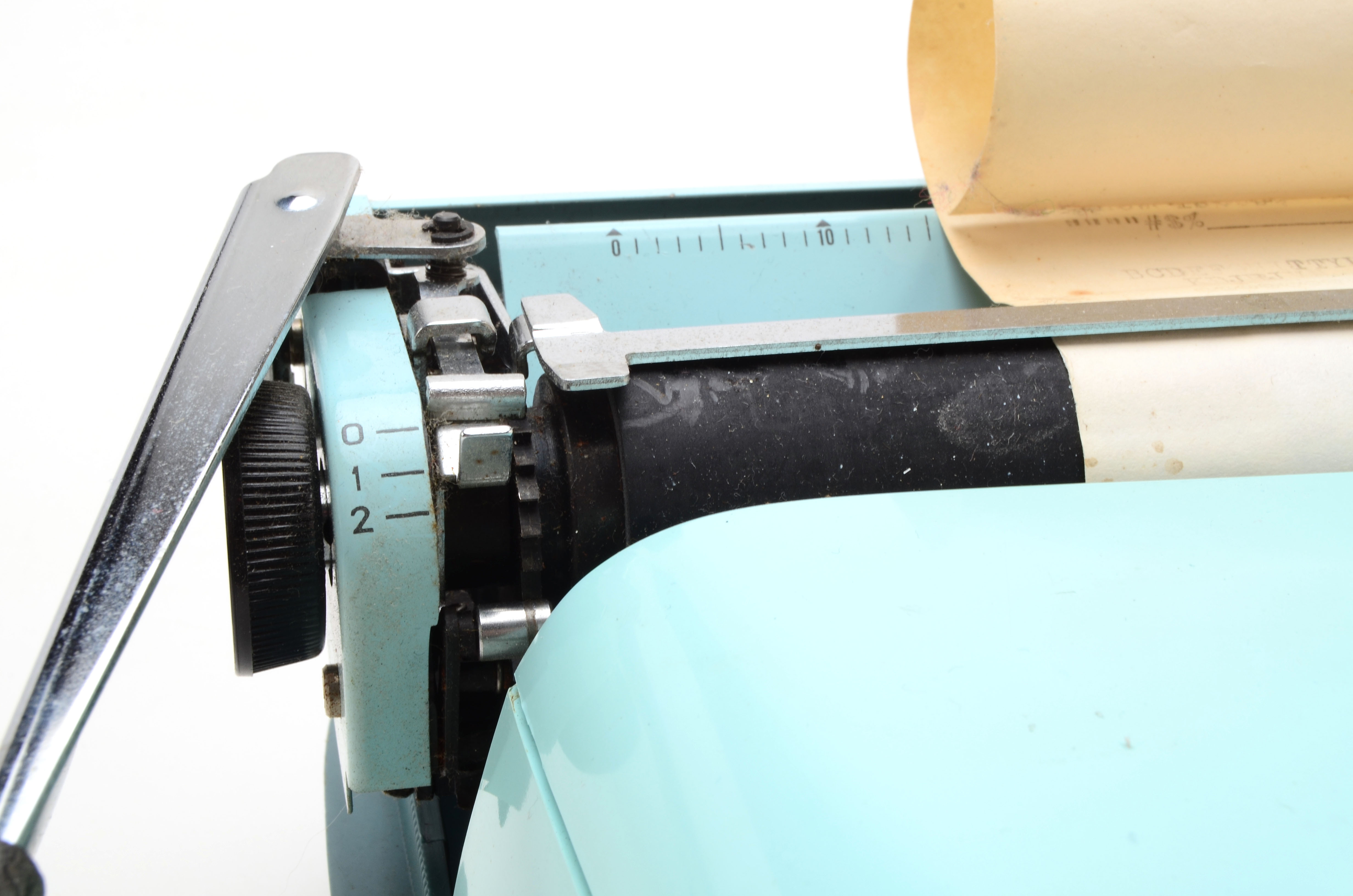 Remington Streamliner Portable Typewriter