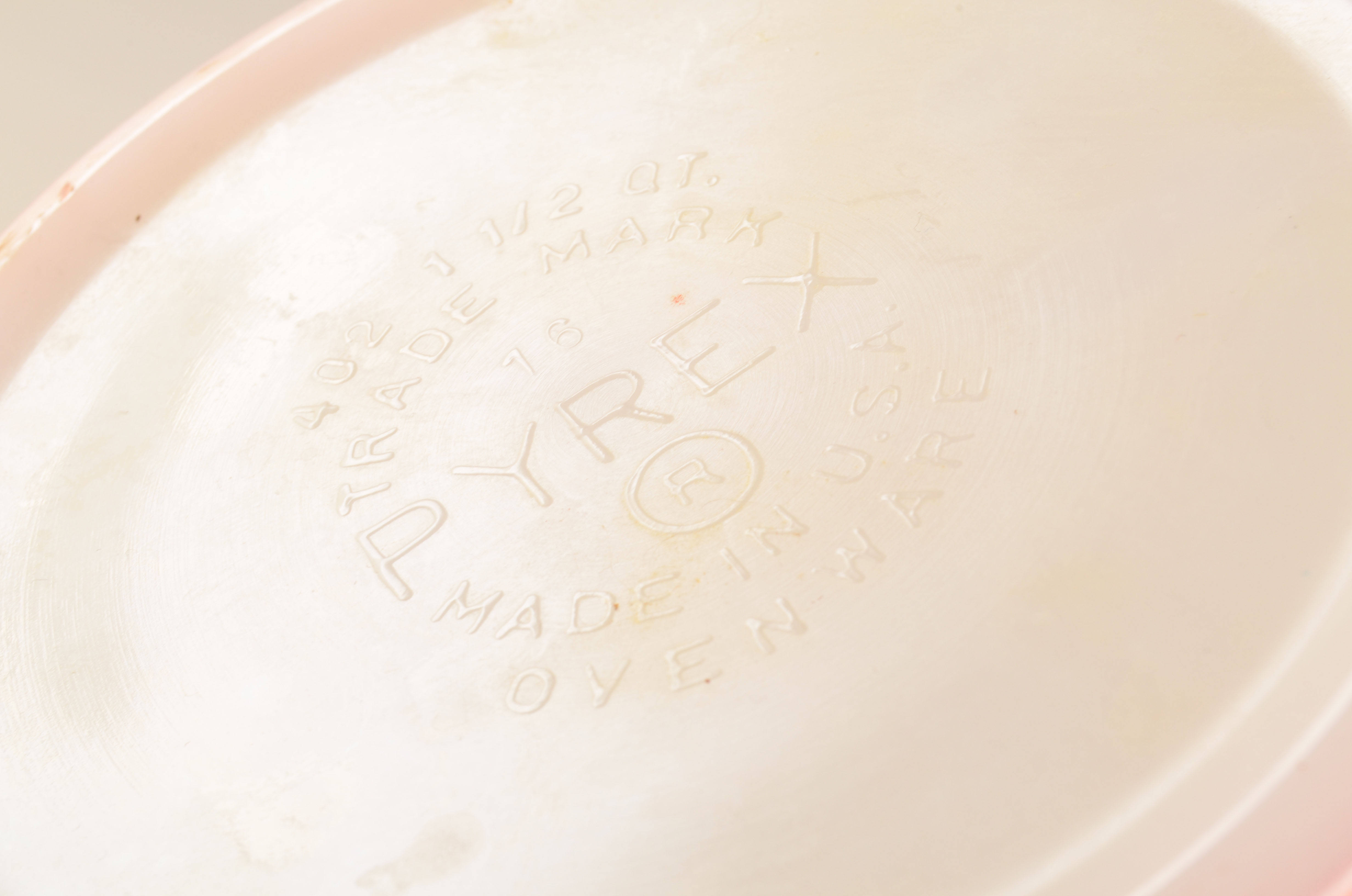 Set of Vintage Pyrex Containers