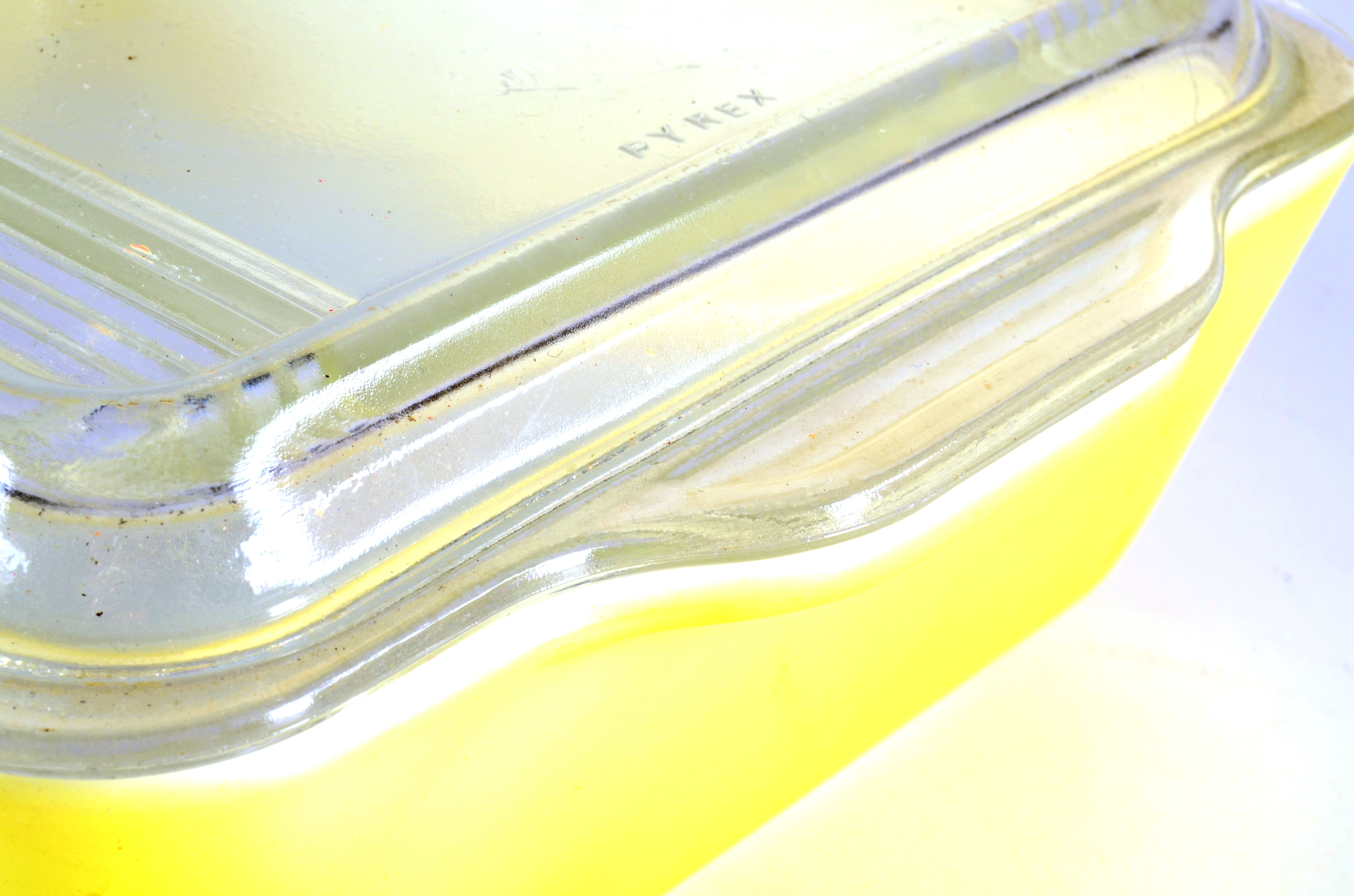 Set of Vintage Pyrex Containers