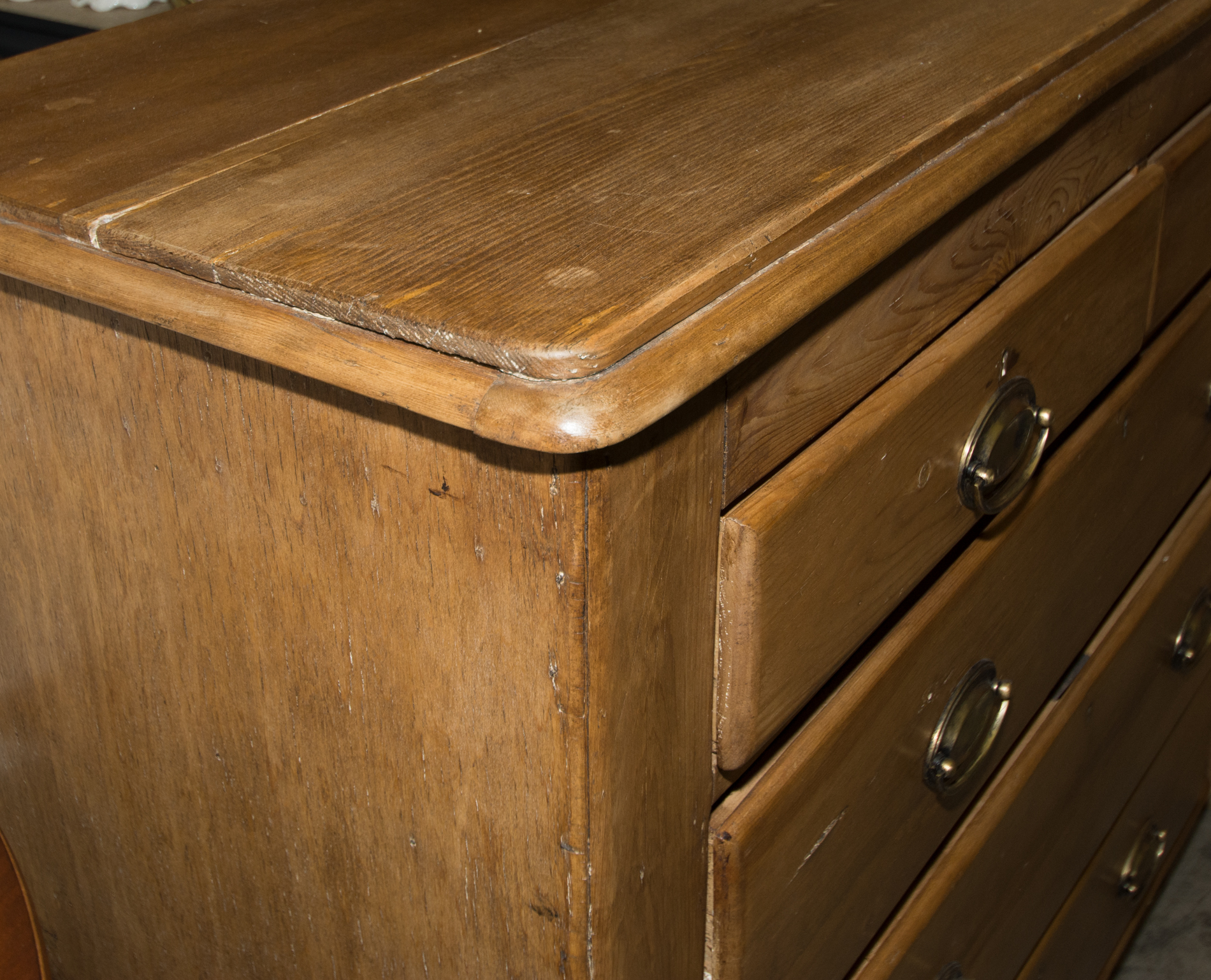 Antique Colonial Style Pine Chest of Drawers
