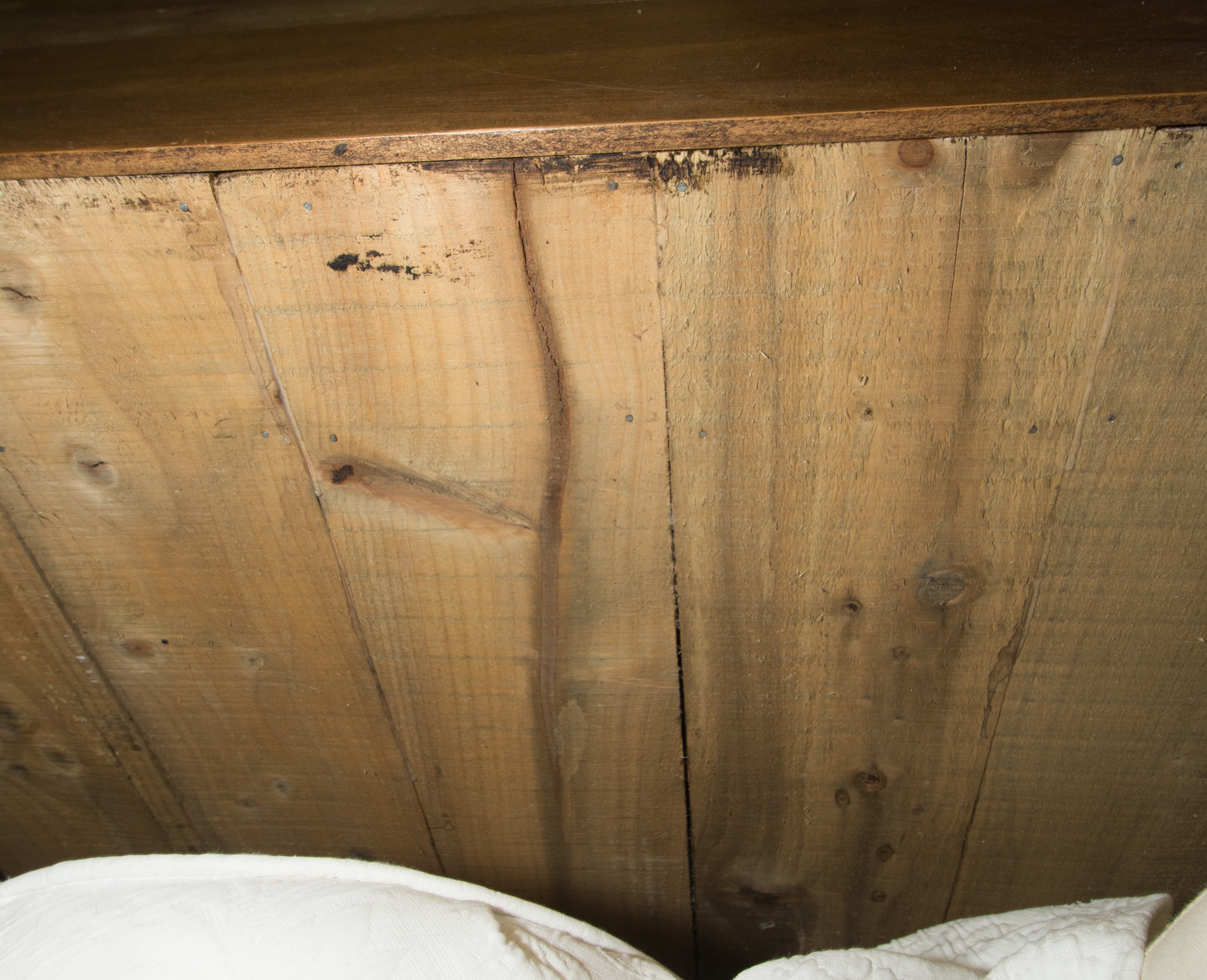 Antique Colonial Style Pine Chest of Drawers