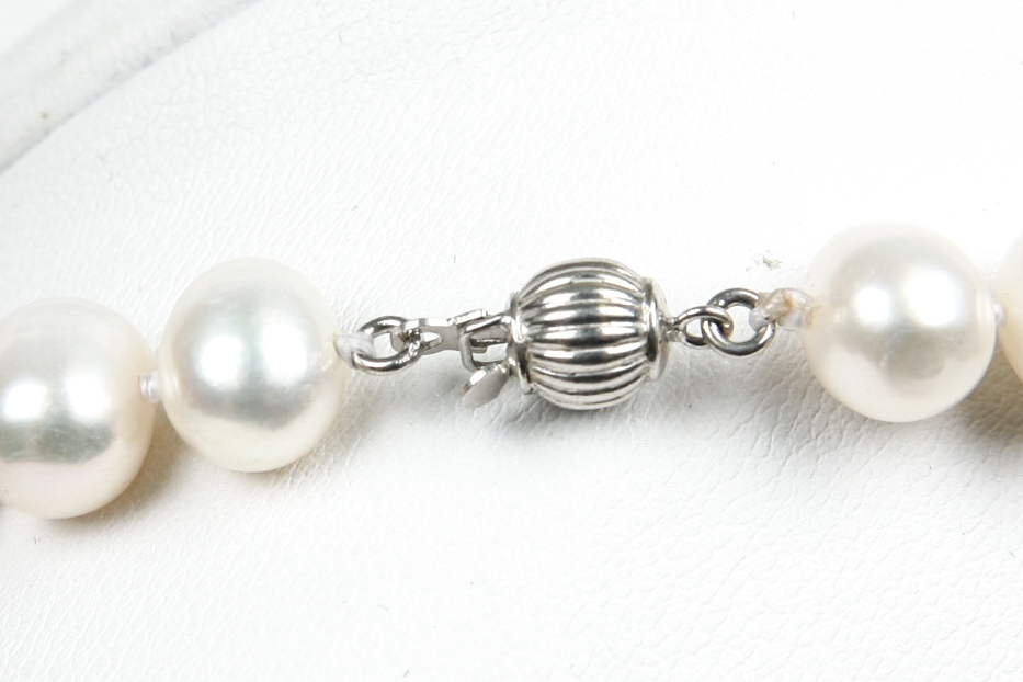 Pearl Necklace with Sterling Silver Clasp