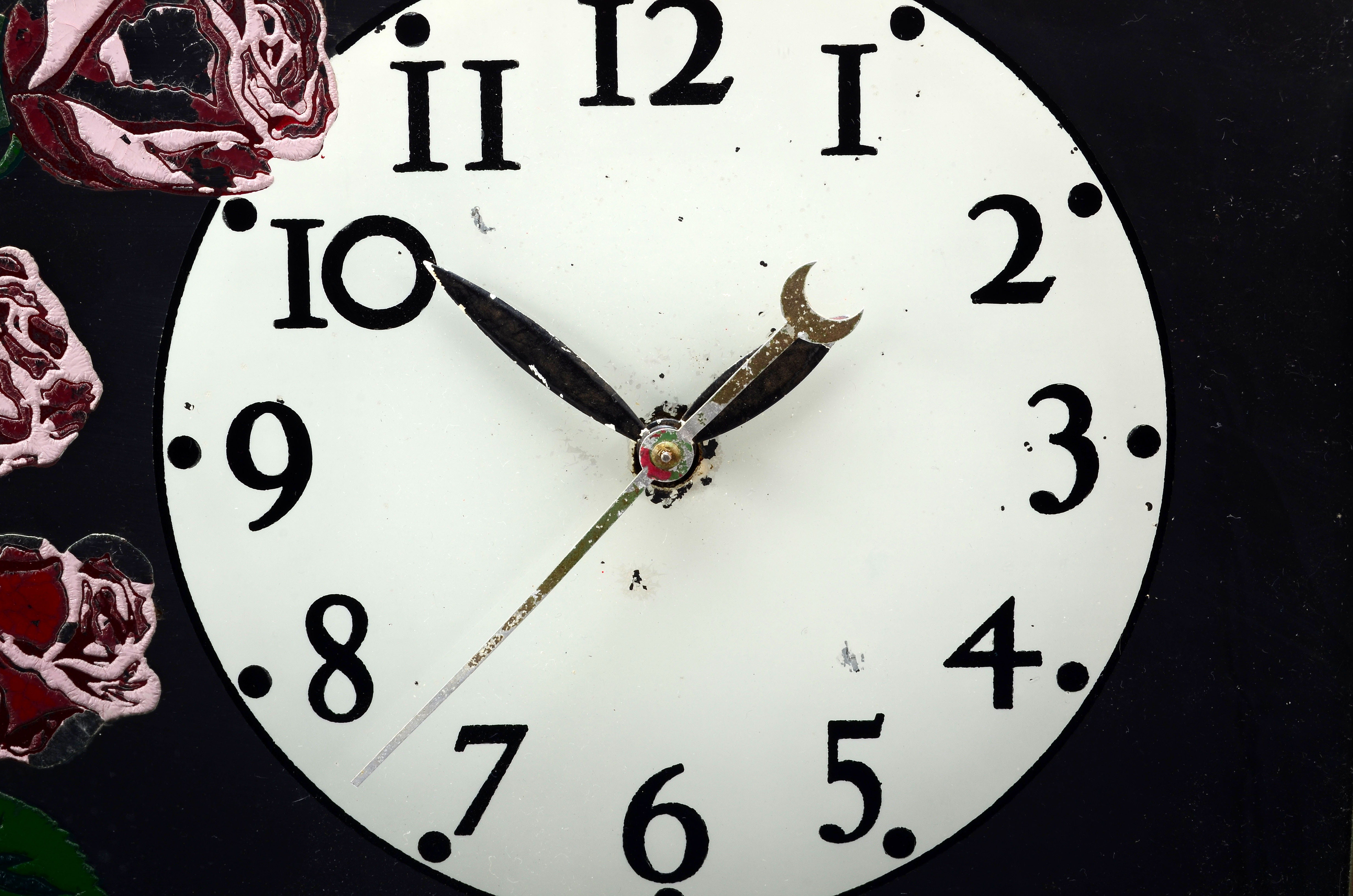 Four Roses Bourbon Whiskey Lighted Advertising Clock